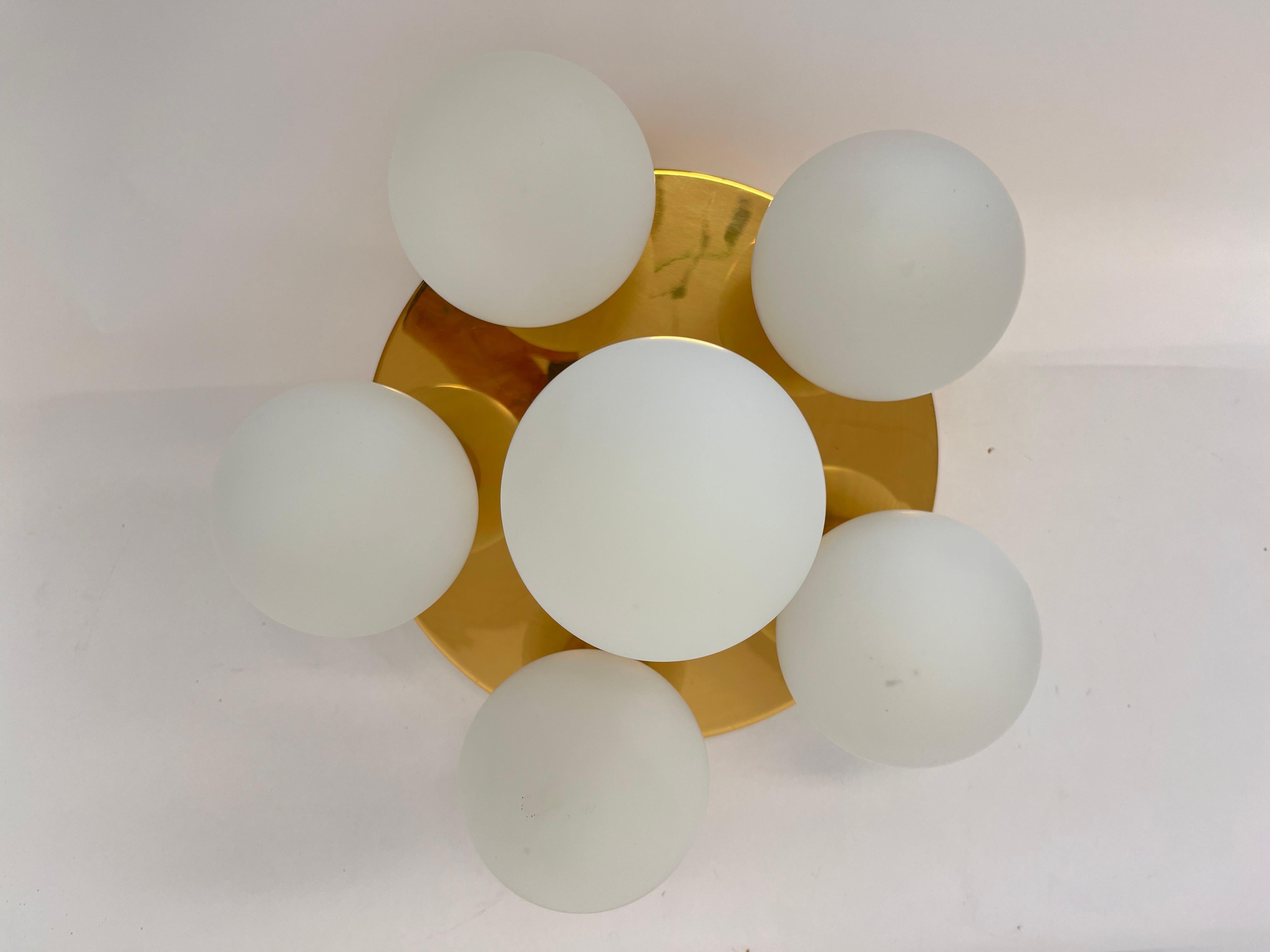 Coppia di lampade a incasso in ottone da soffitto del 1970 di Kamenicky Senov in vendita 1