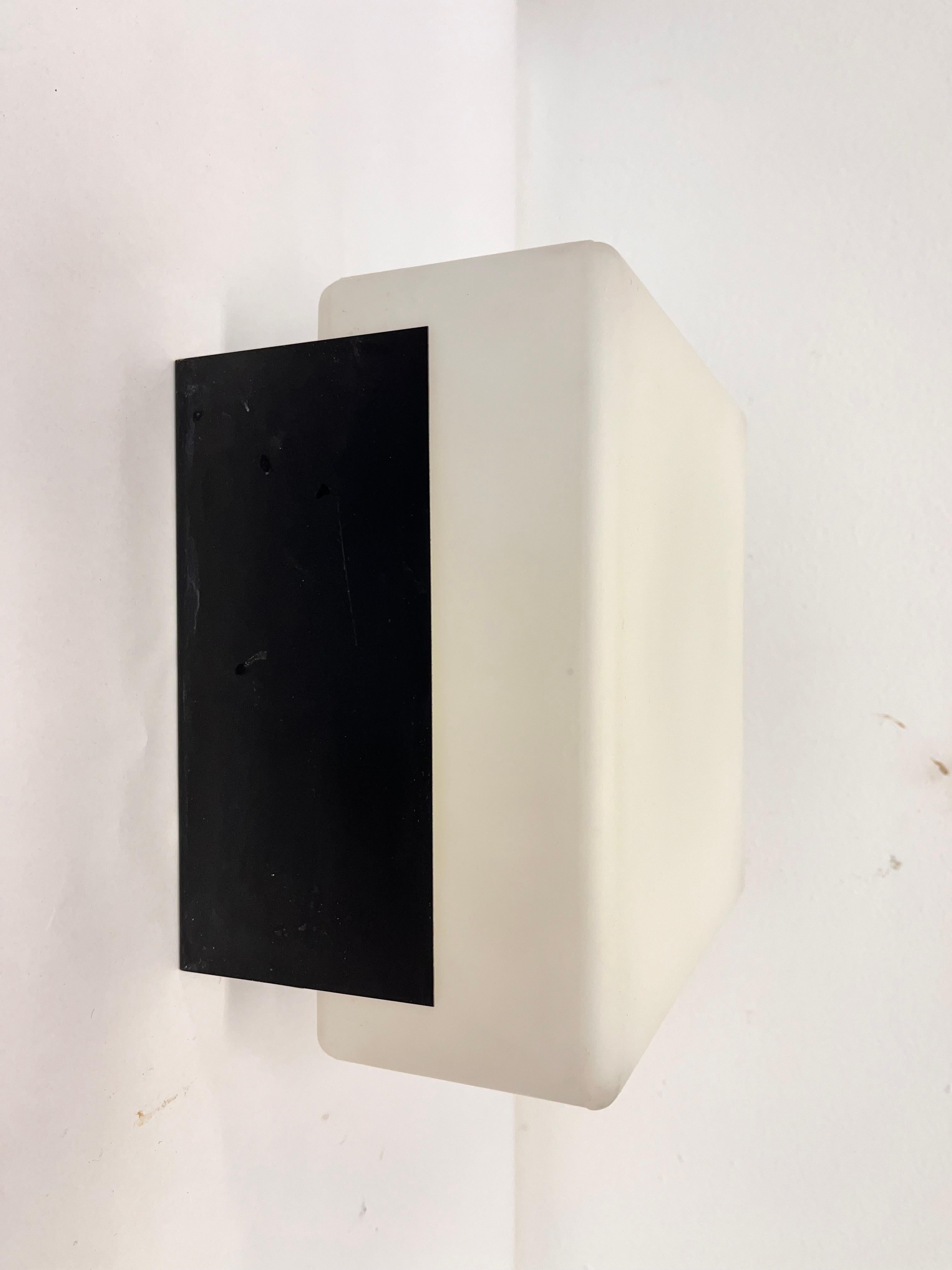 Pareja de lámparas de techo o pared de diseño de los años 70, Napako, Checoslovaquia en venta 1