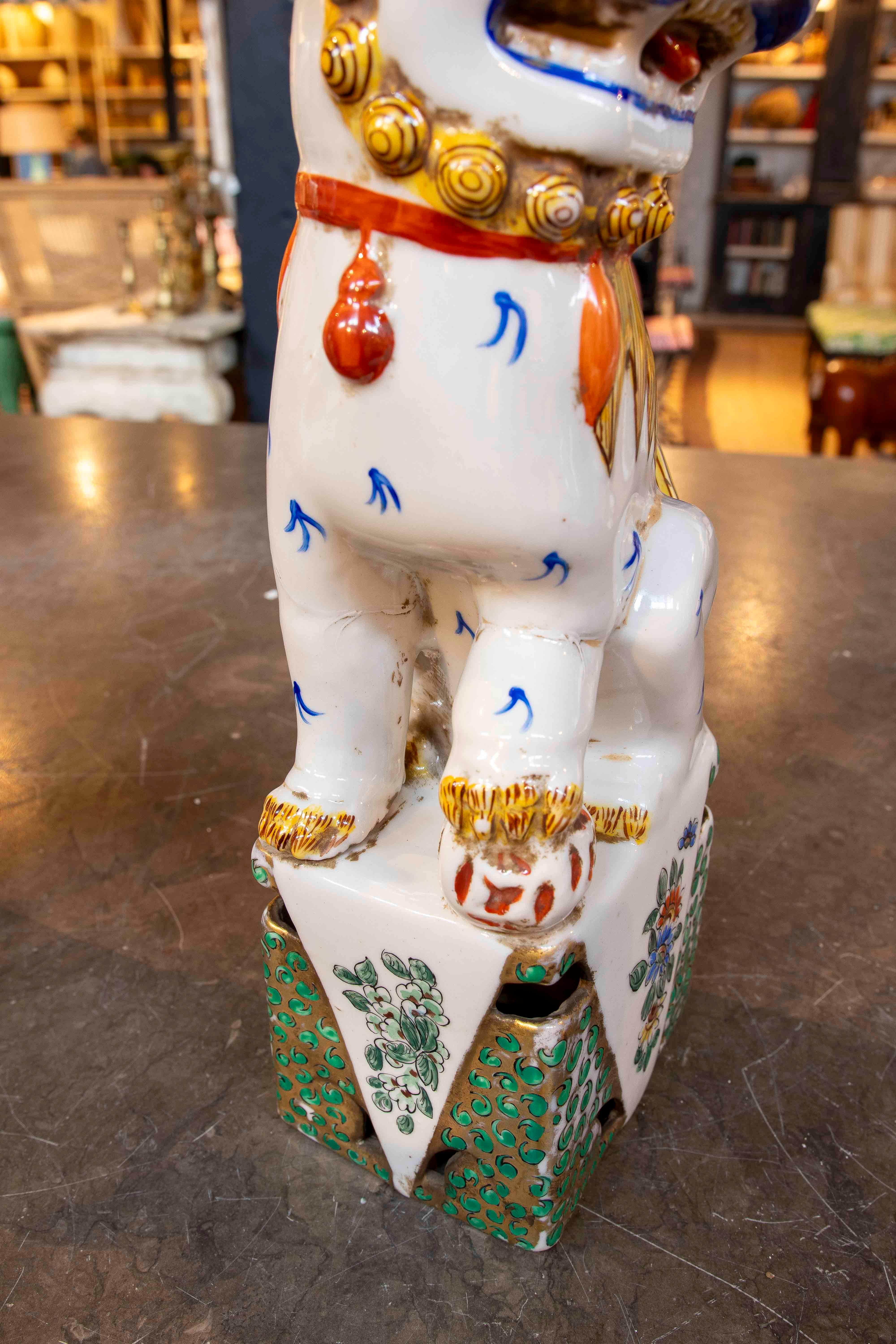 1970s Pair of Enameled Porcelain Foo Dogs 5