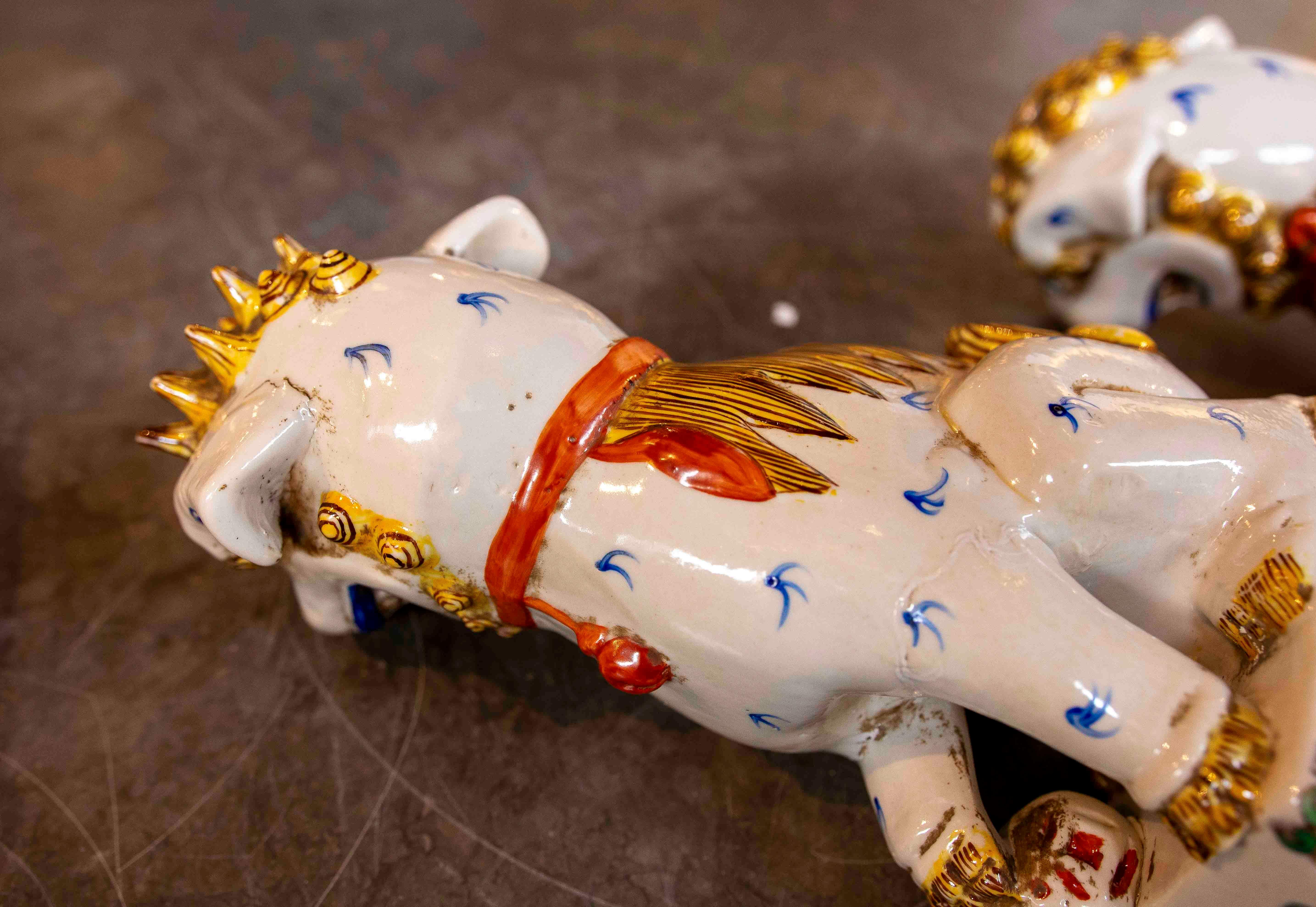 1970s Pair of Enameled Porcelain Foo Dogs 7