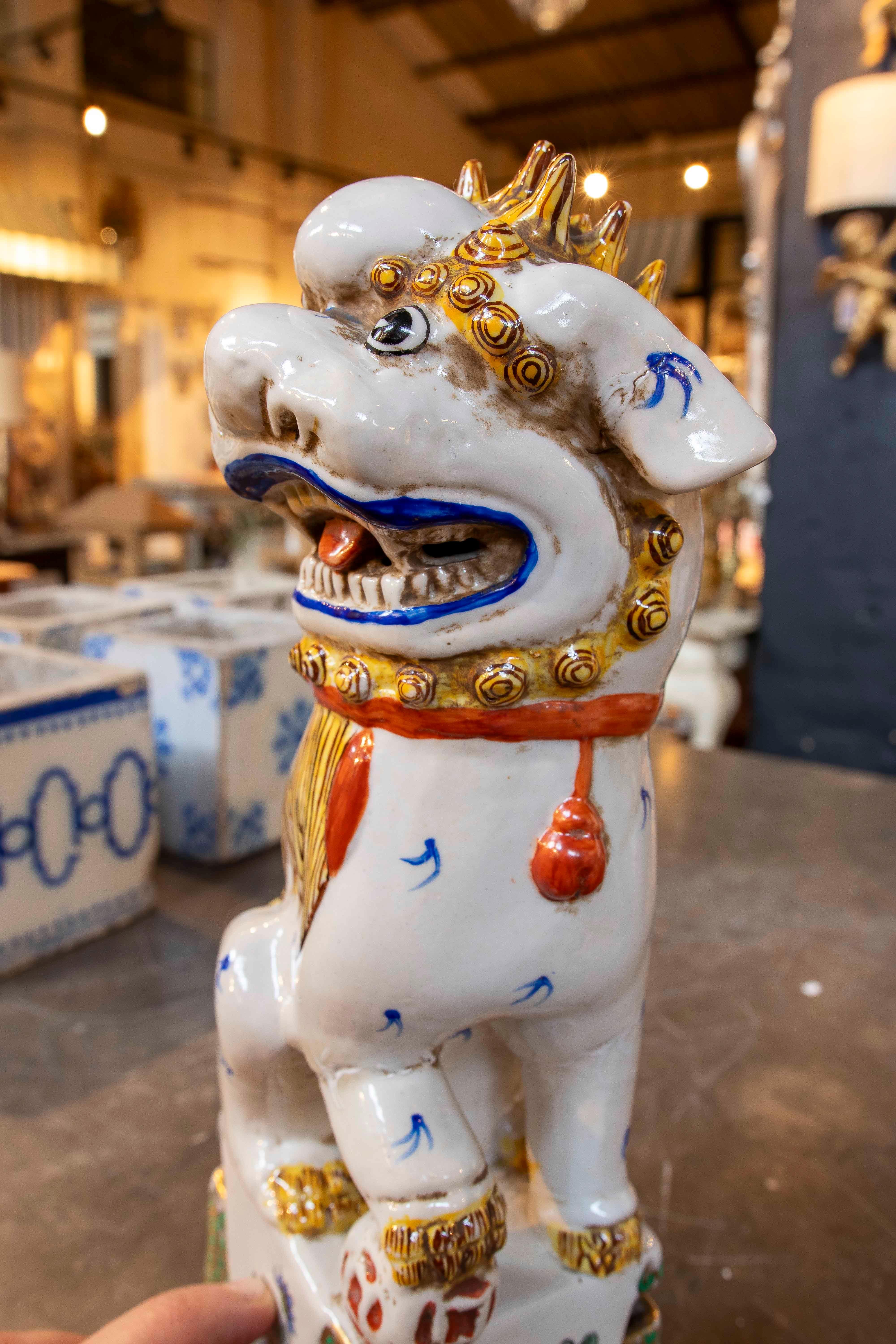 1970s Pair of Enameled Porcelain Foo Dogs 1