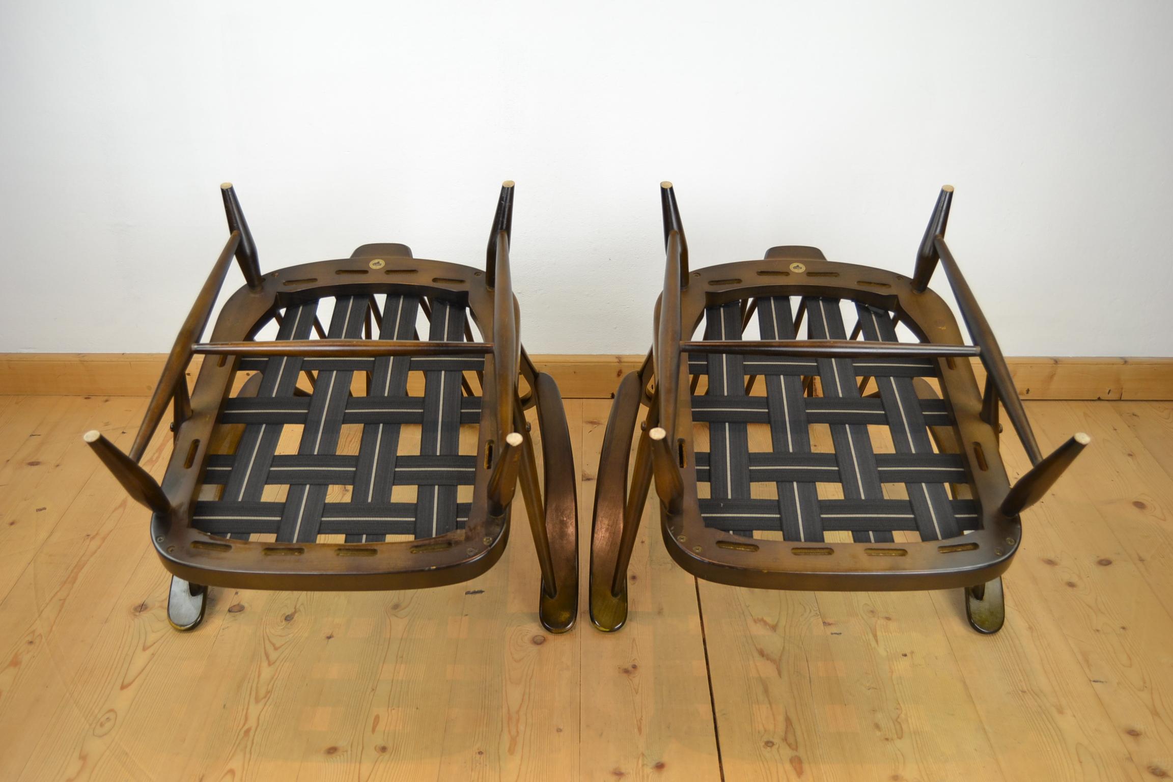 paire de fauteuils Ercol Windsor des années 1970:: coussins neufs en velours Pistoia rose violet en vente 6