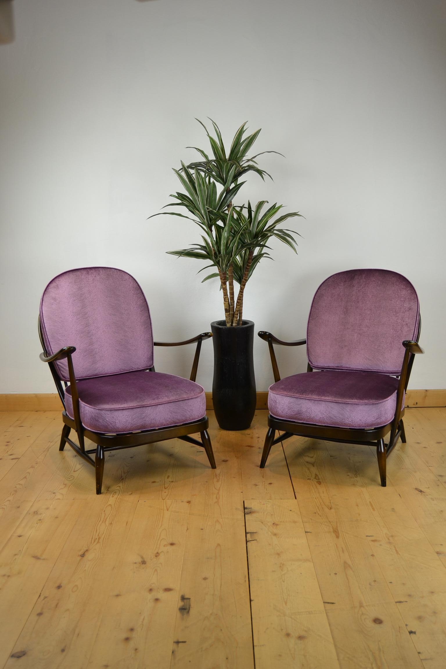 1970s Pair of Ercol Windsor Armchairs, New Cushions Purple Pink Pistoia Velvet For Sale 12