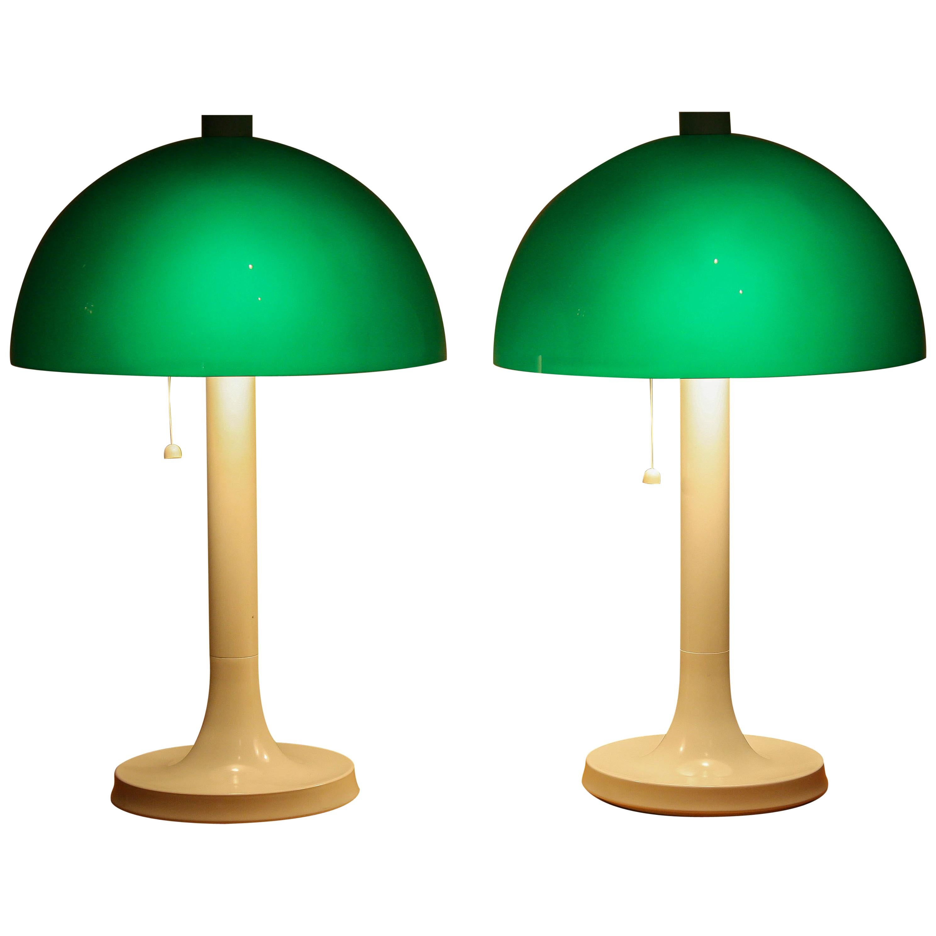 1970s, Pair of Fiberglass Table or Desk Lamps by Falkenbergs Belysning, Sweden In Good Condition In Silvolde, Gelderland