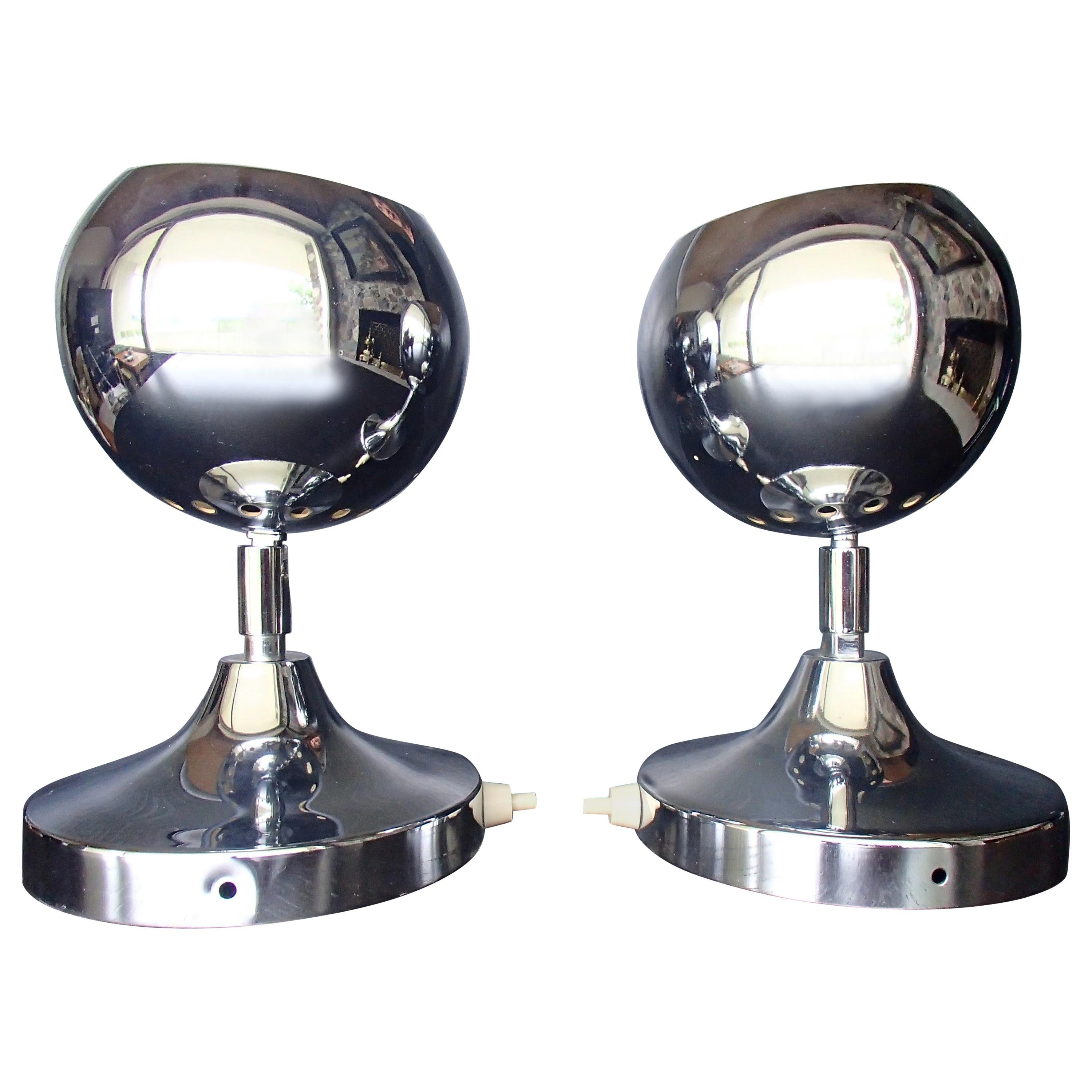 1970s Pair of Flexible Chrome Table Lamps or Wall Lights