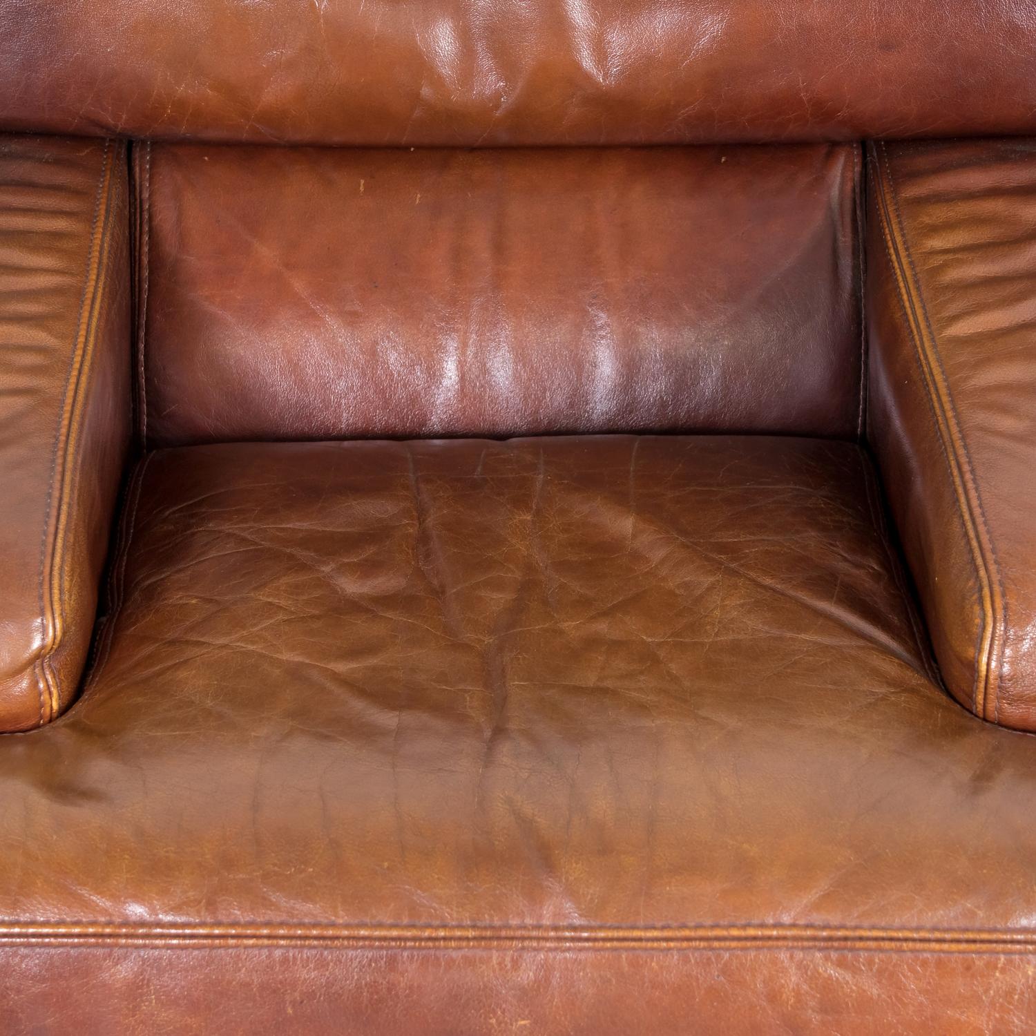 1970s Pair of French Mid-Century Modern Oversized Cognac Lounge Armchairs 3