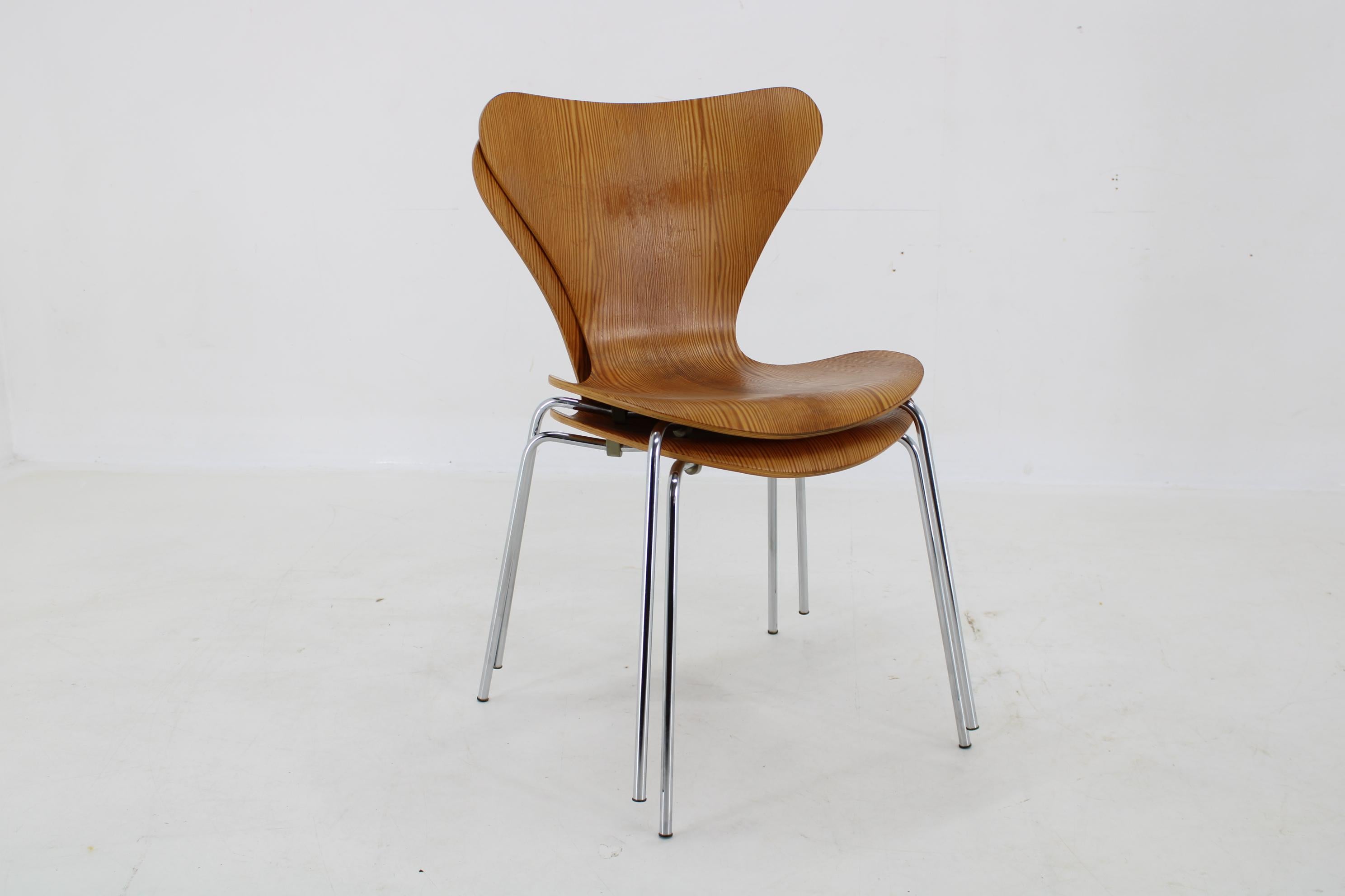 1970s Pair of Fritz Hansen 7 Chairs in Pine Wood, Denmark  For Sale 9
