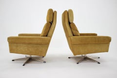 1970s Pair of Georg Thams Swivel Chairs in Suede Leather, Denmark