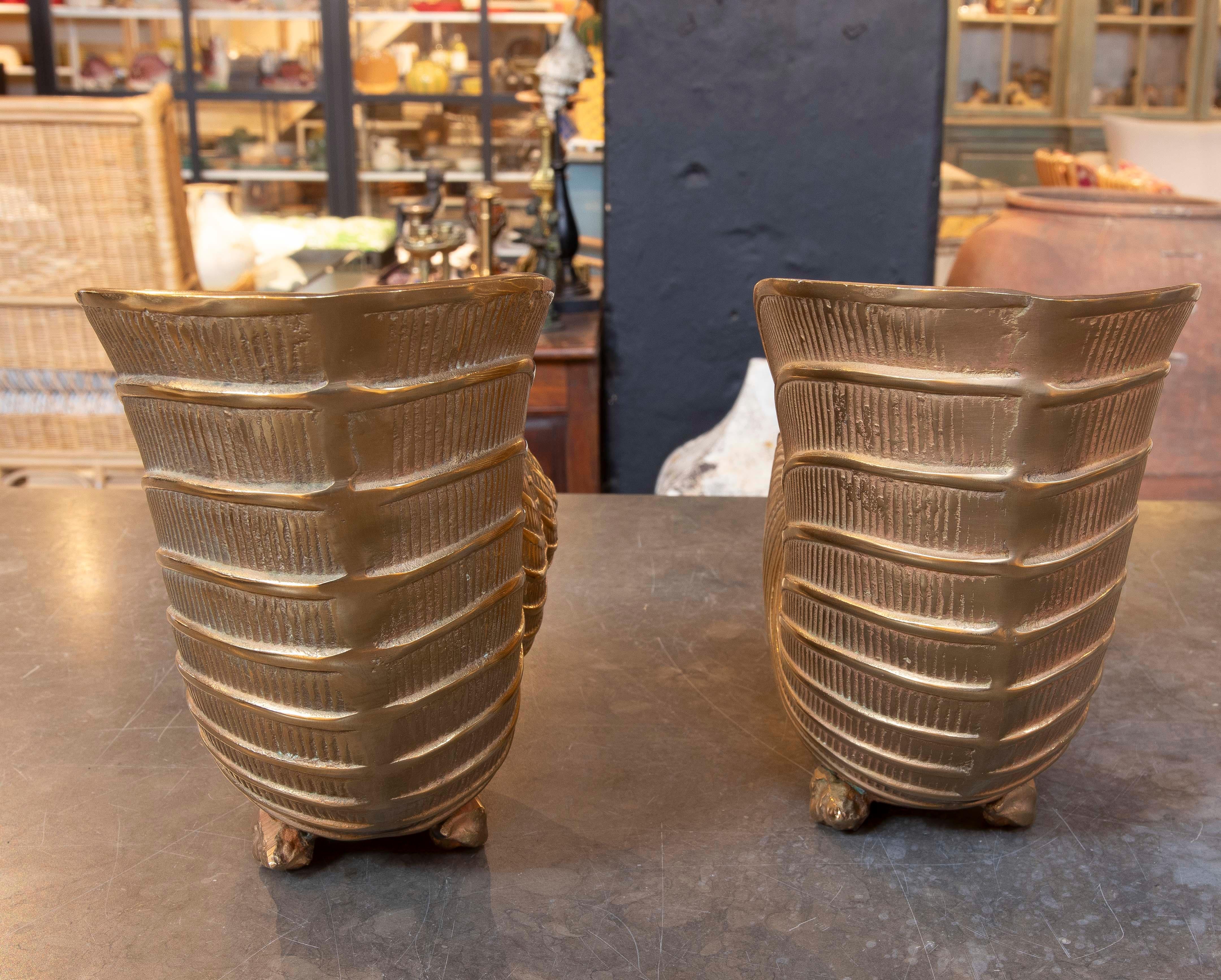 1970s Pair of Gilded Bronze Shells  For Sale 1