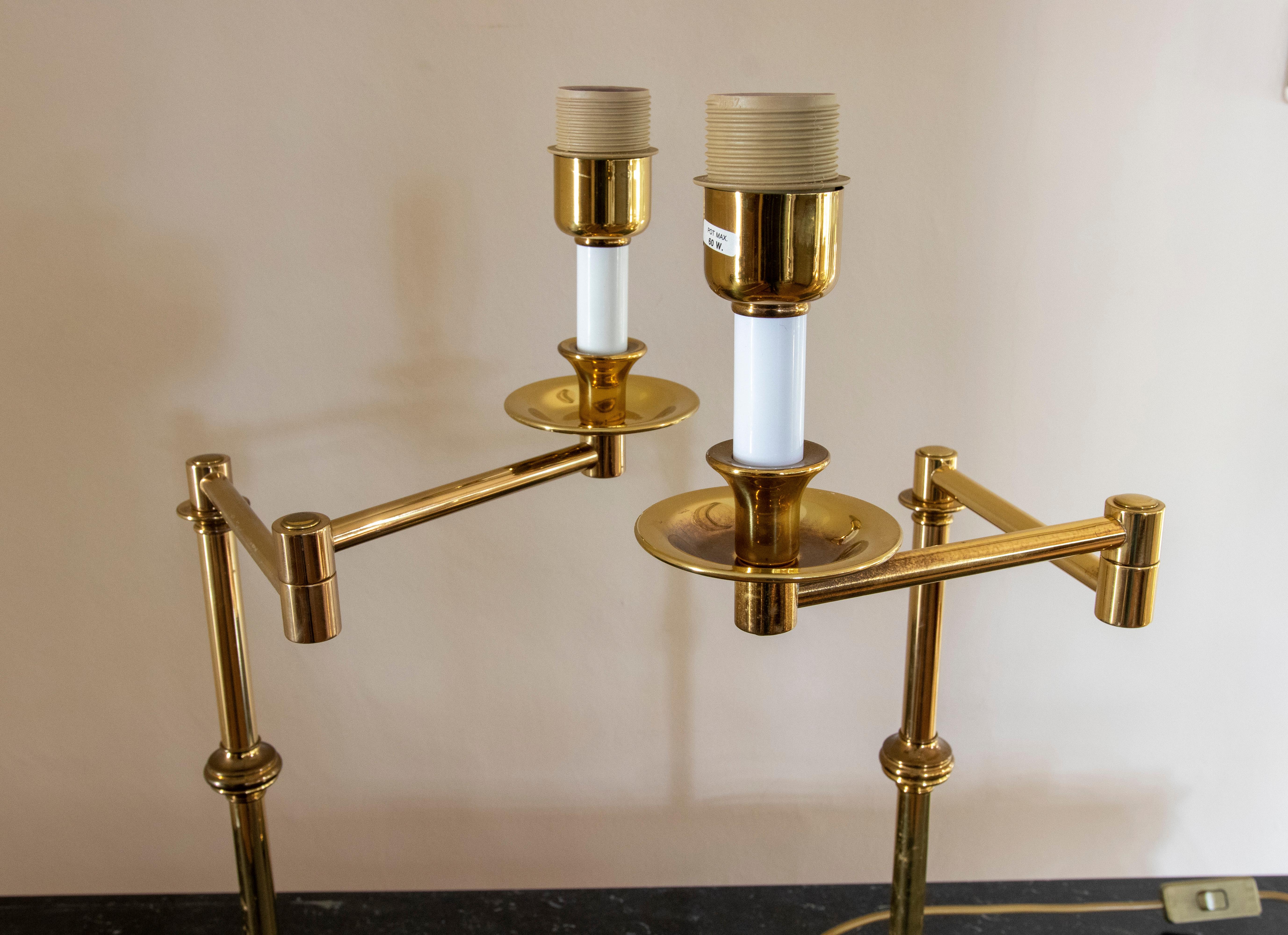 1970s Pair of Golden Brass Articulated Table Lamps For Sale 5
