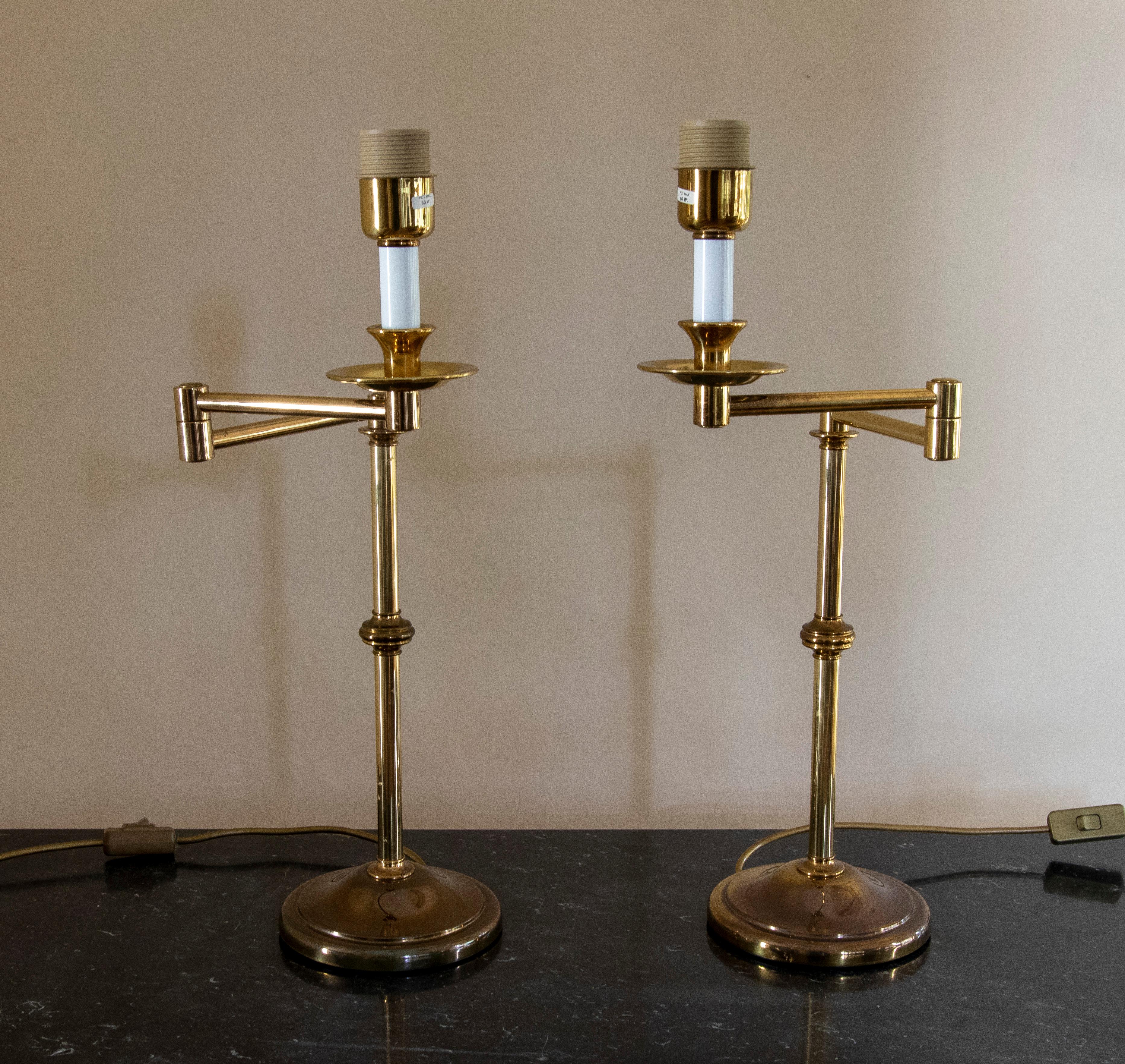 Spanish 1970s Pair of Golden Brass Articulated Table Lamps For Sale