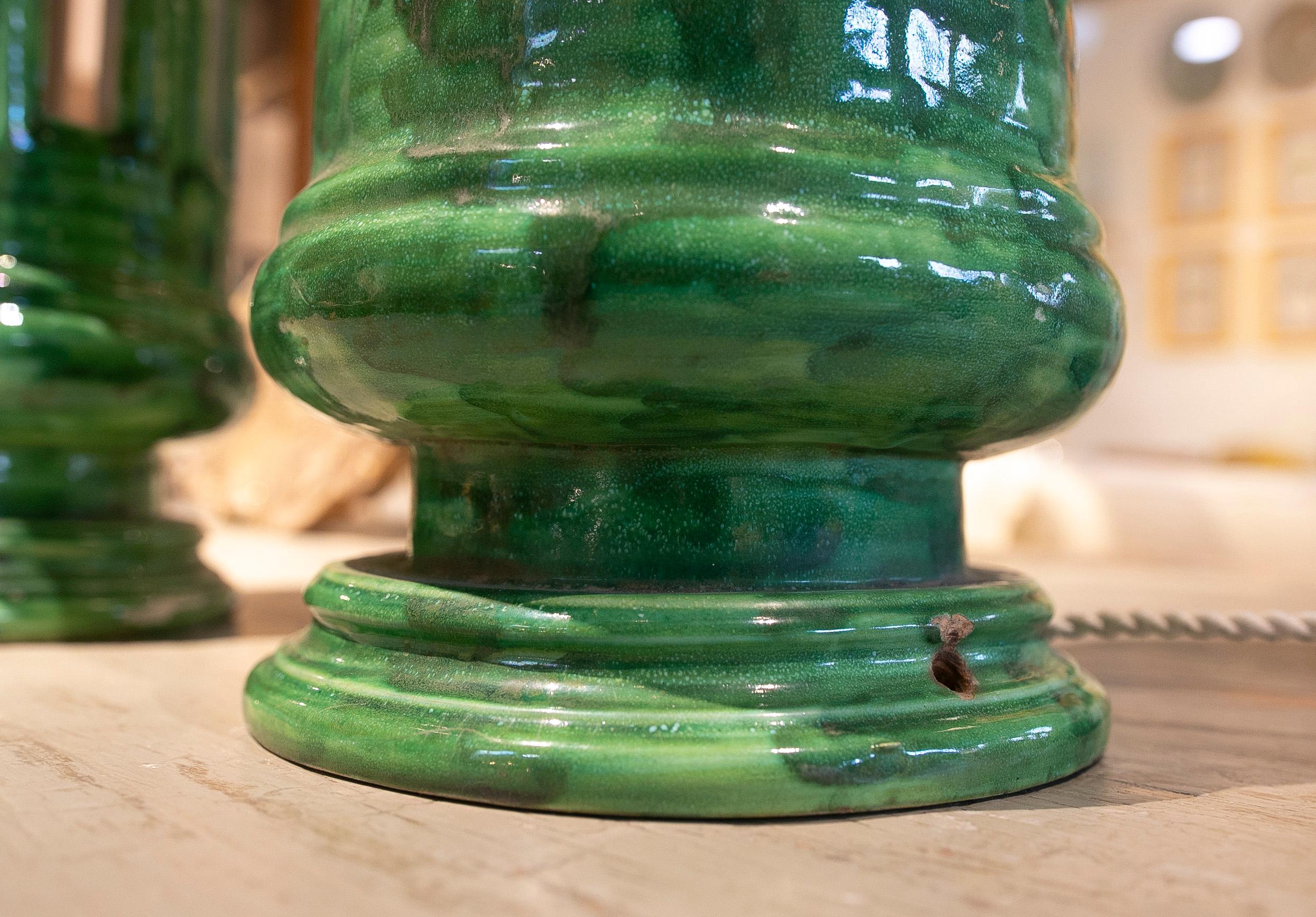 1970s Pair of Green Glazed Ceramic Lamps  For Sale 4