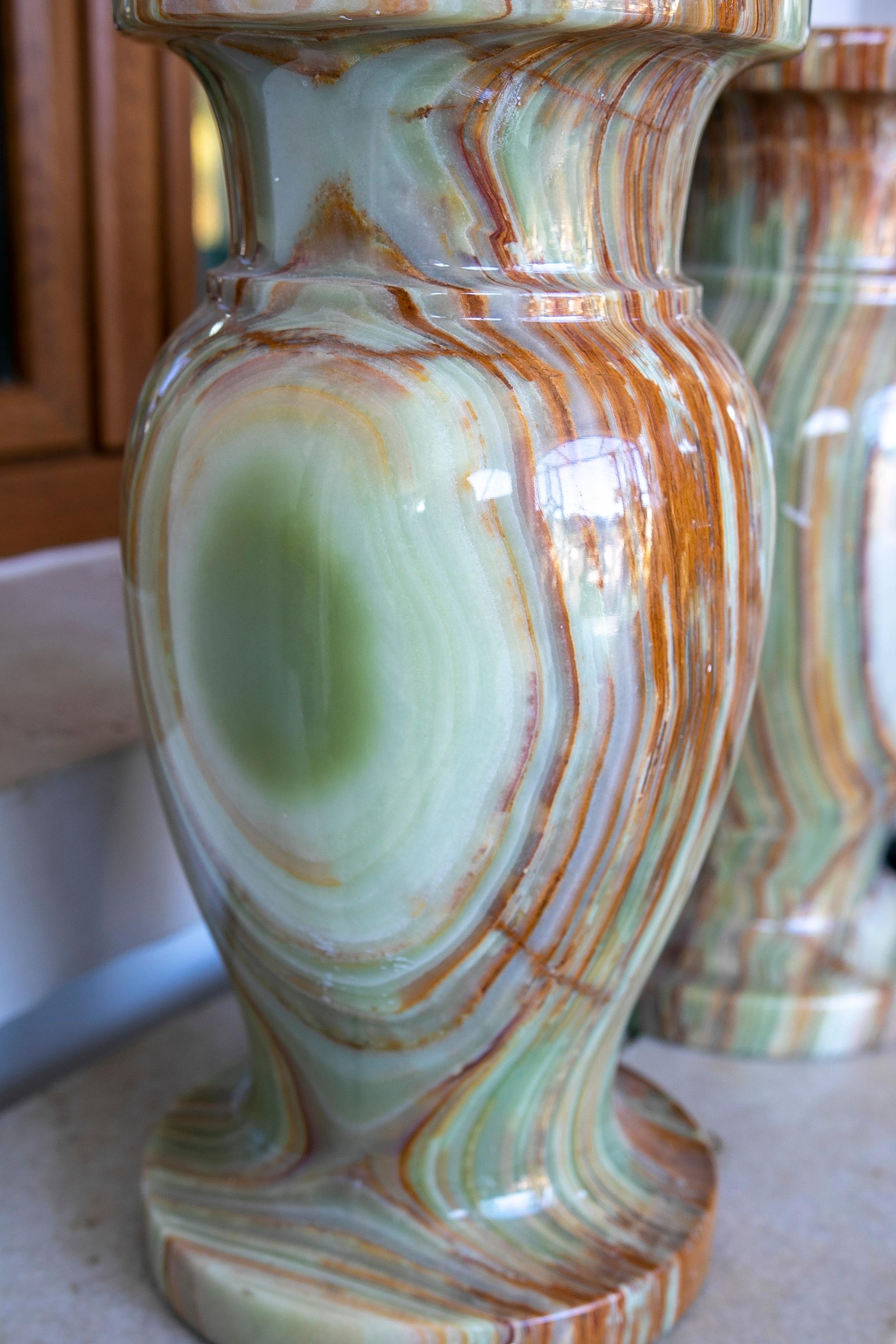 1970s Pair of Green Onyx and Brown Onyx Vases  6
