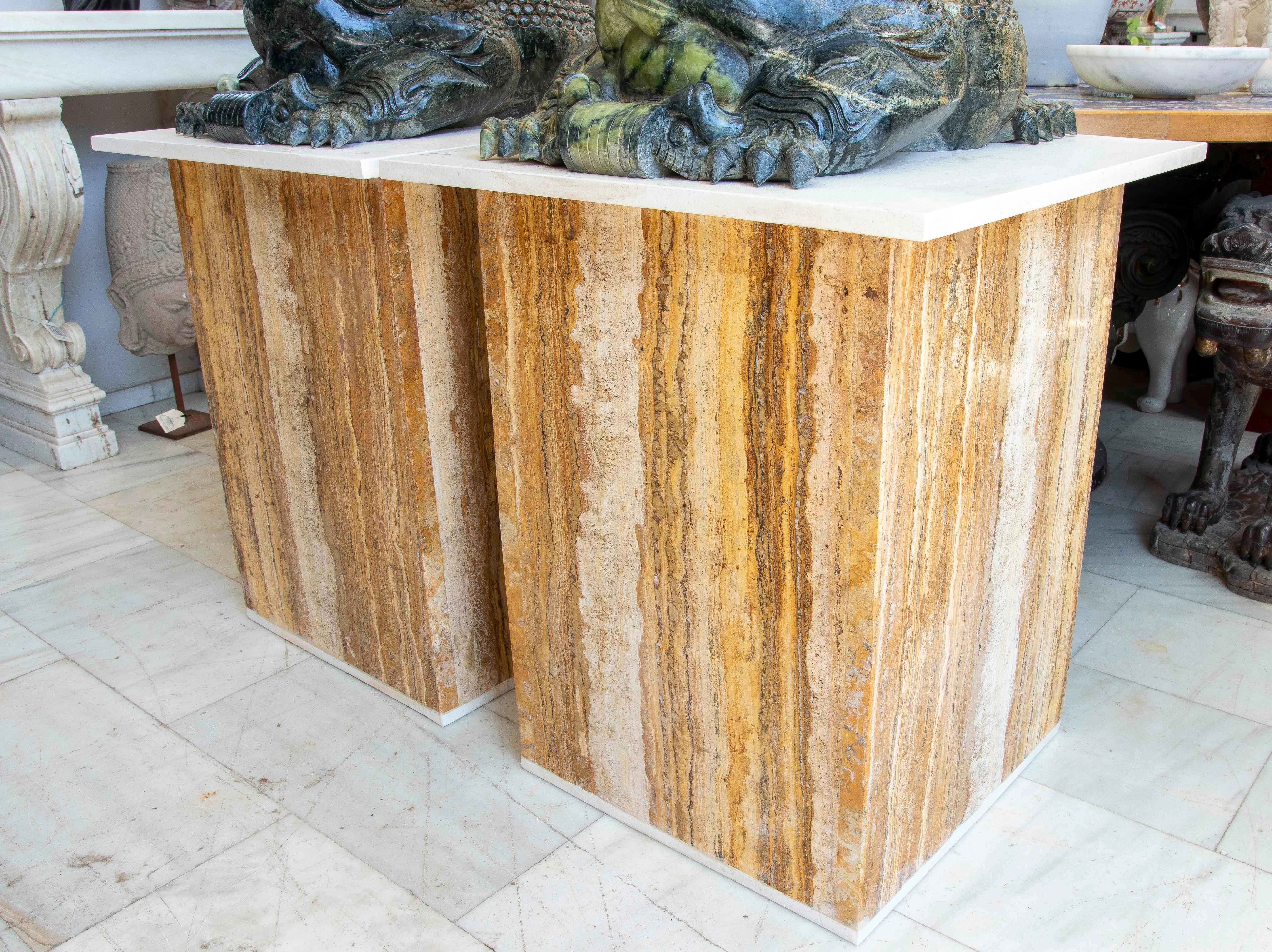 Coppia di rane in marmo verde intagliate a mano del 1970 con base in travertino in vendita 8