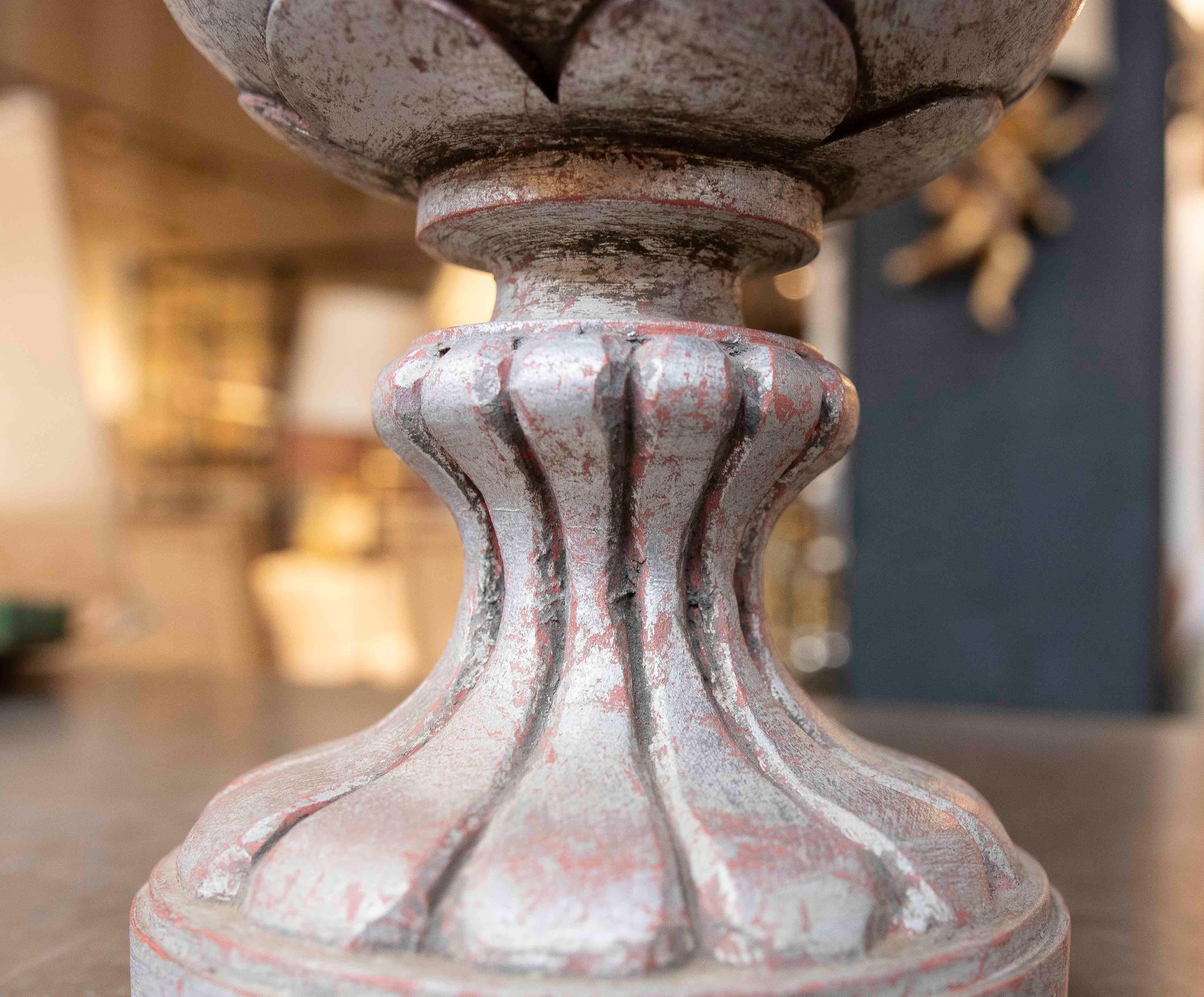 1970s Pair of Hand Carved Wooden Pineapple Finials with Silver Color Finish For Sale 6