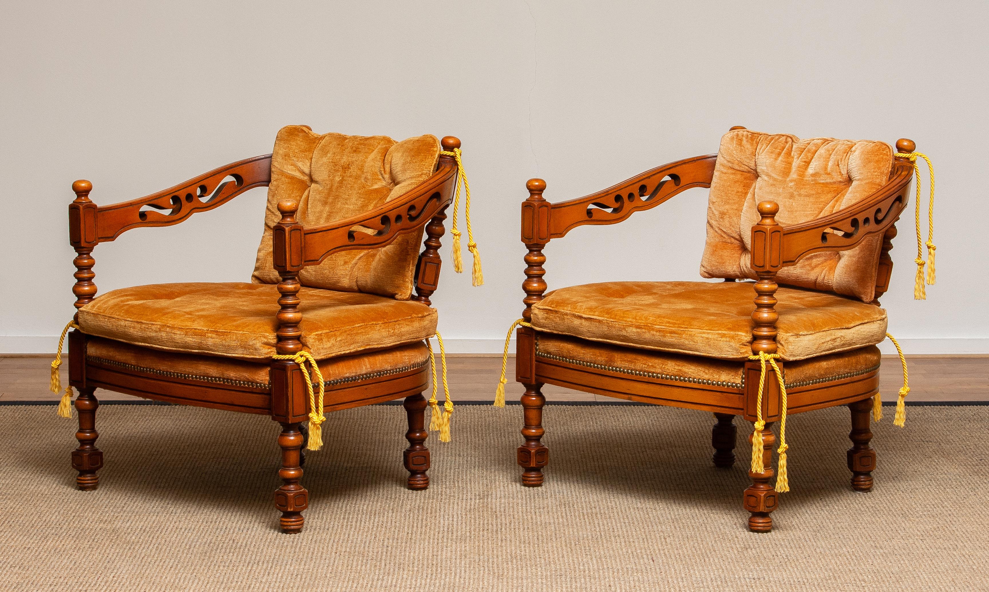 Art Deco 1970's, Pair of Italian Giorgetti Arm / Lounge Chairs of the Gallery Collection