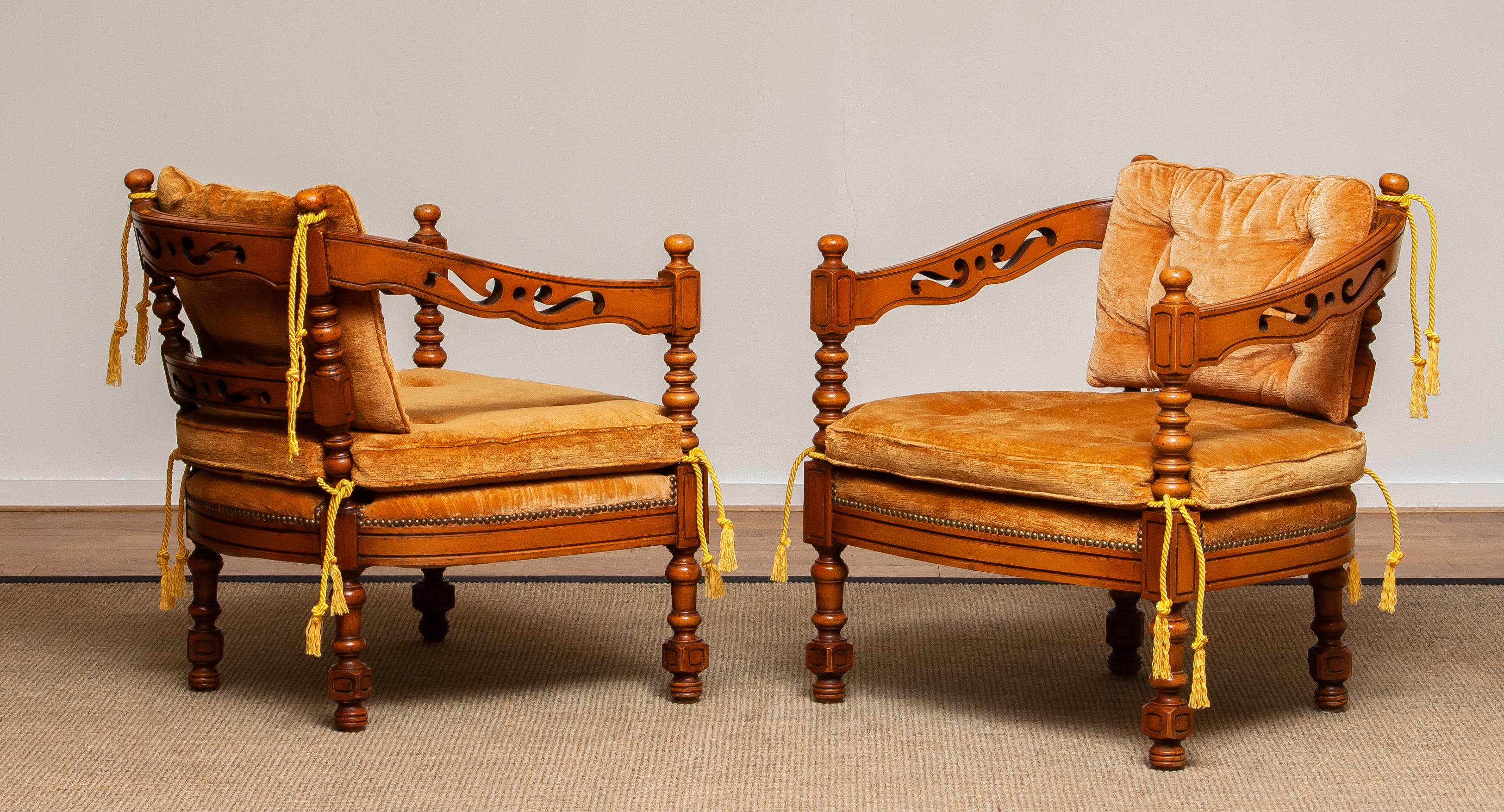 Velvet 1970's, Pair of Italian Giorgetti Arm / Lounge Chairs of the Gallery Collection