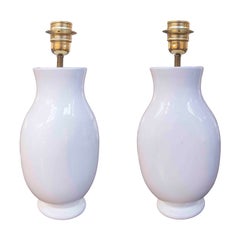 Pareja de lámparas de sobremesa de cristal opalino blanco de estilo italiano de los años 70