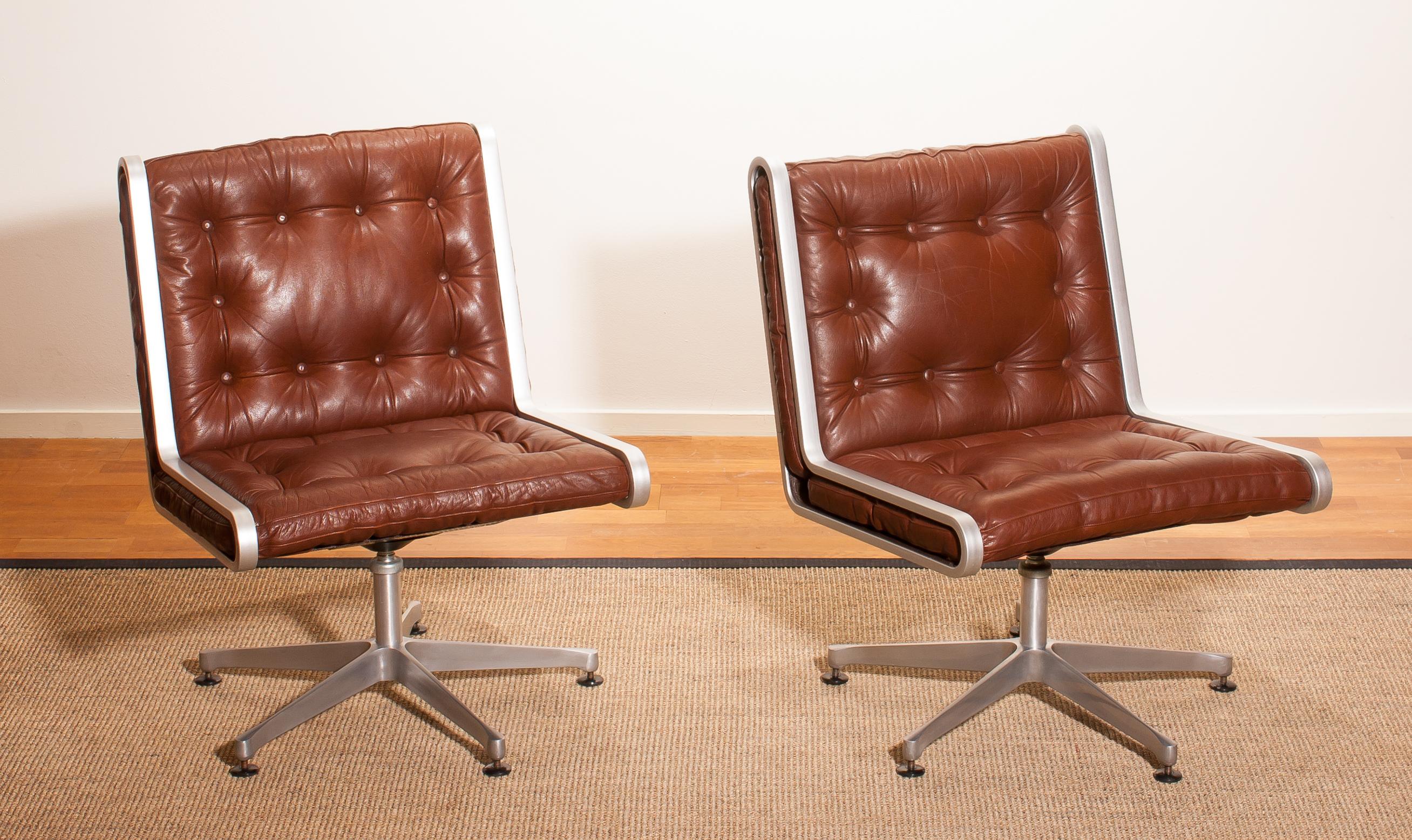 1970s, Pair of Leather and Aluminium Swivel Chairs 2