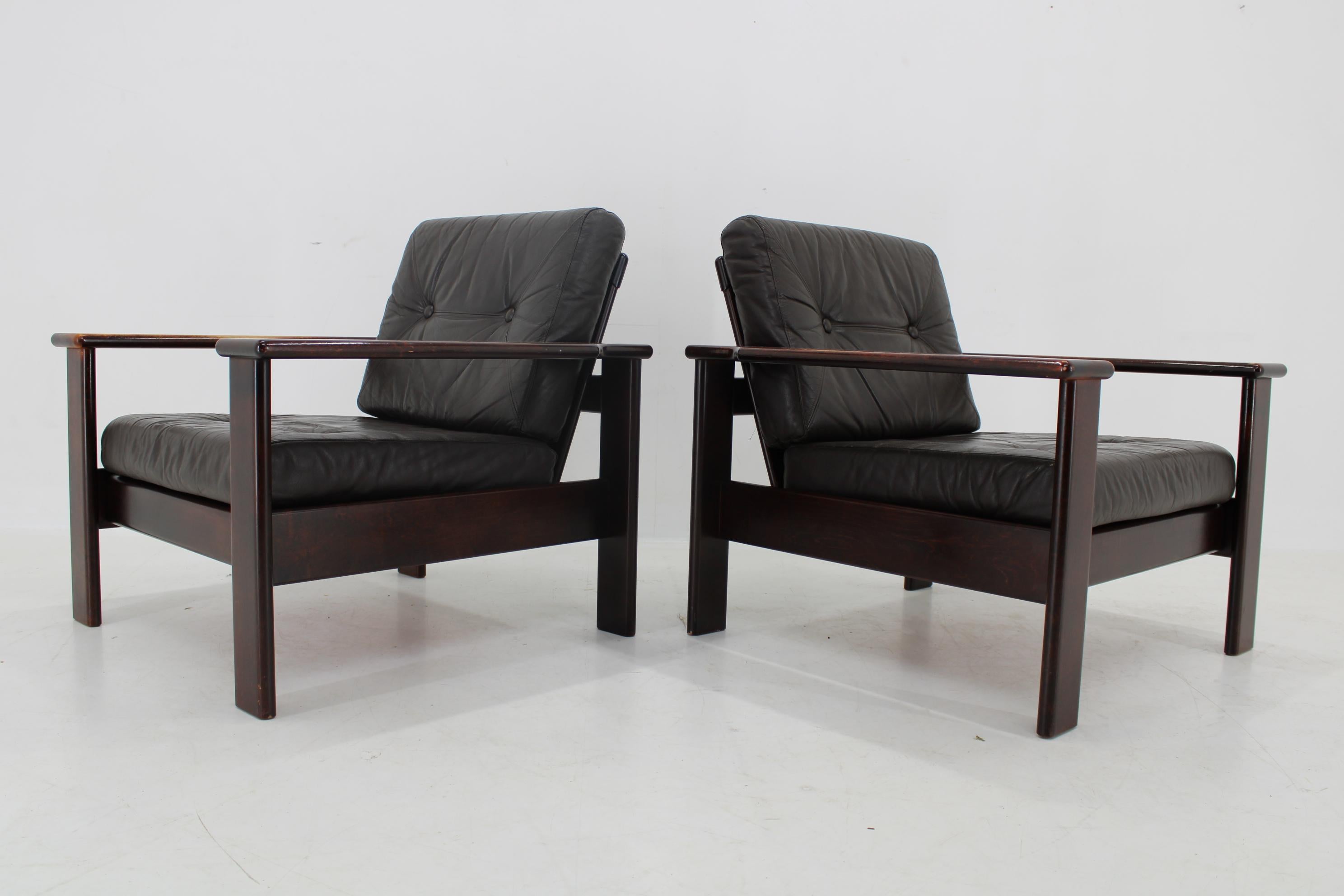 1970s Pair of Leather Armchairs by Lepofinn, Finland For Sale 7