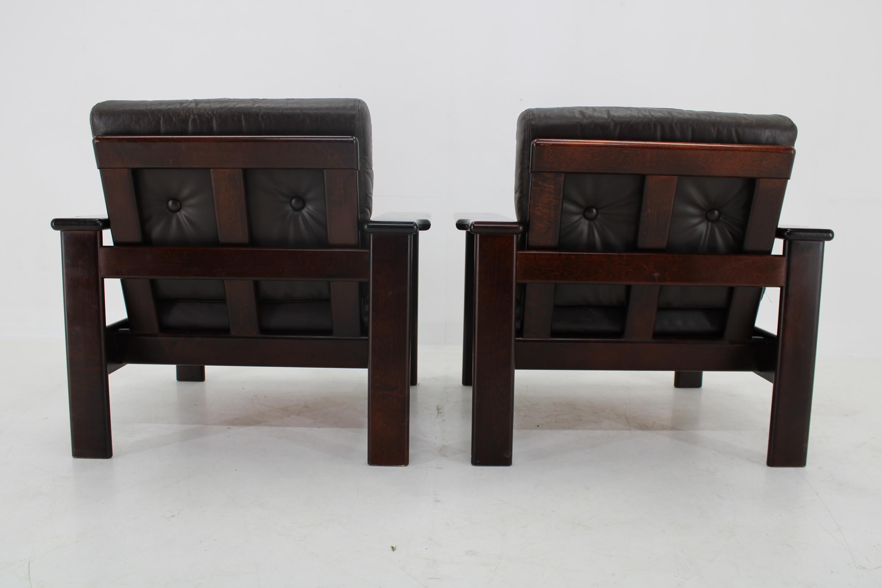 1970s Pair of Leather Armchairs by Lepofinn, Finland For Sale 10