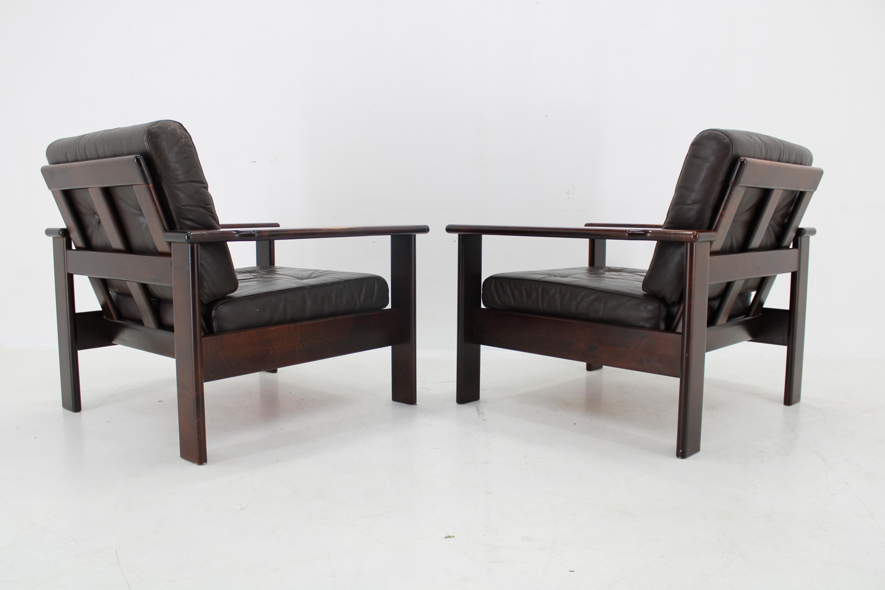 1970s Pair of Leather Armchairs by Lepofinn, Finland For Sale 11