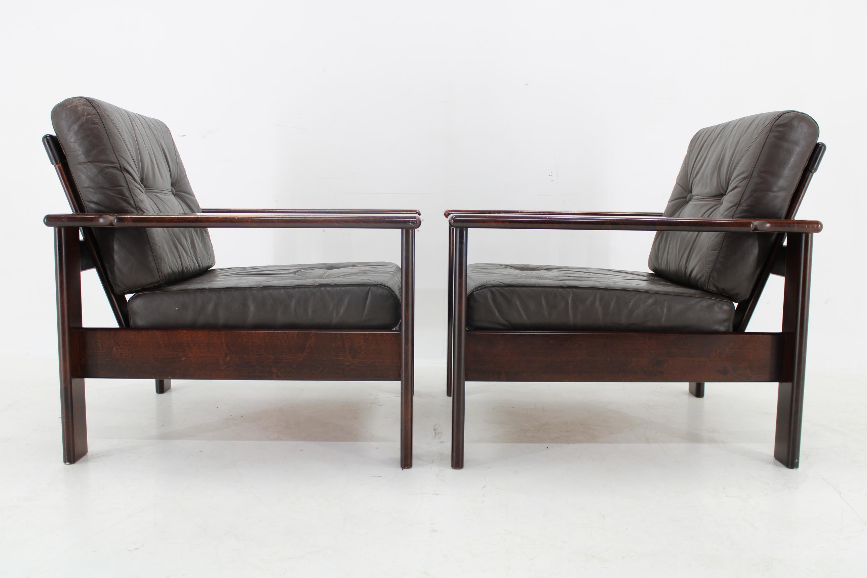 1970s Pair of Leather Armchairs by Lepofinn, Finland For Sale 12
