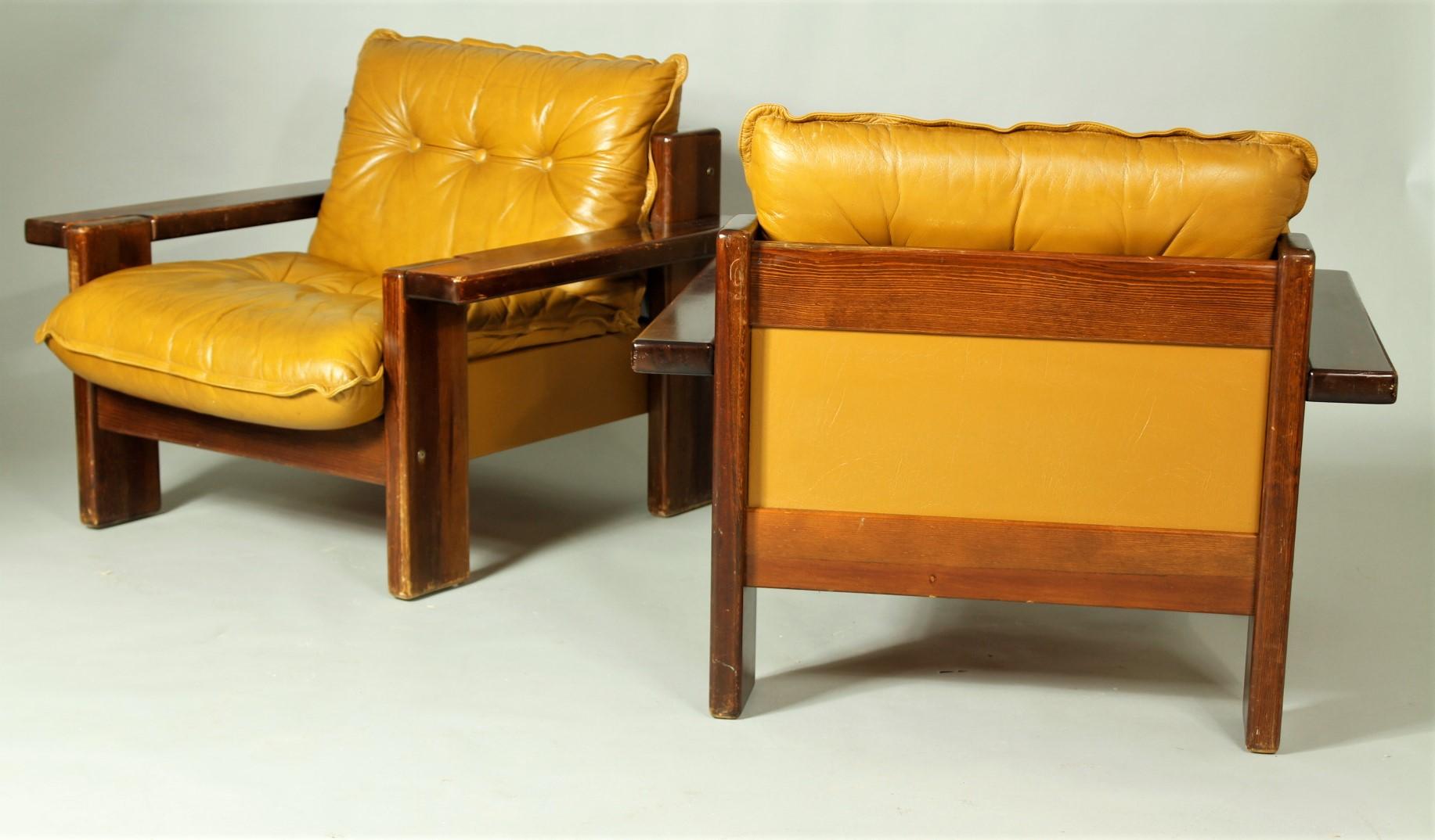 Finnish 1970s Pair of Leather Club Chairs from Finland For Sale