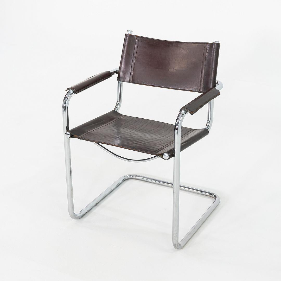 Moderne 1970 Paire de chaises à bras de salle à manger Mart Stam en cuir et chrome de Matteo Grassi en vente