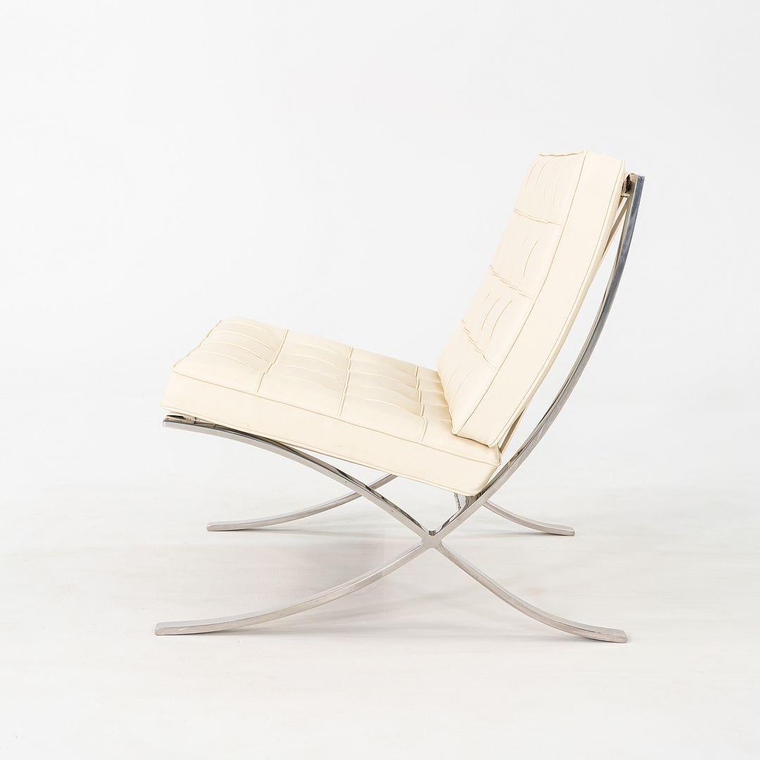 Paar Mies van der Rohe für Knoll Barcelona-Loungesessel mit Rahmen, 1970er Jahre (amerikanisch) im Angebot