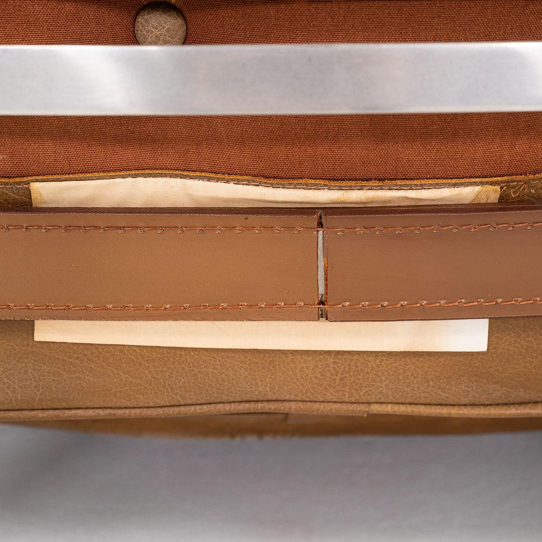 1970s Pair of Mies van der Rohe Tugendhat Armless Lounge Chairs in Camel Leather im Angebot 4