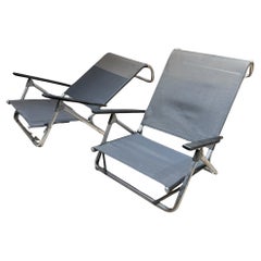 Mid-Century Modern Pair of Modern Folding Beach Lawn Chairs in Gray by Telescope