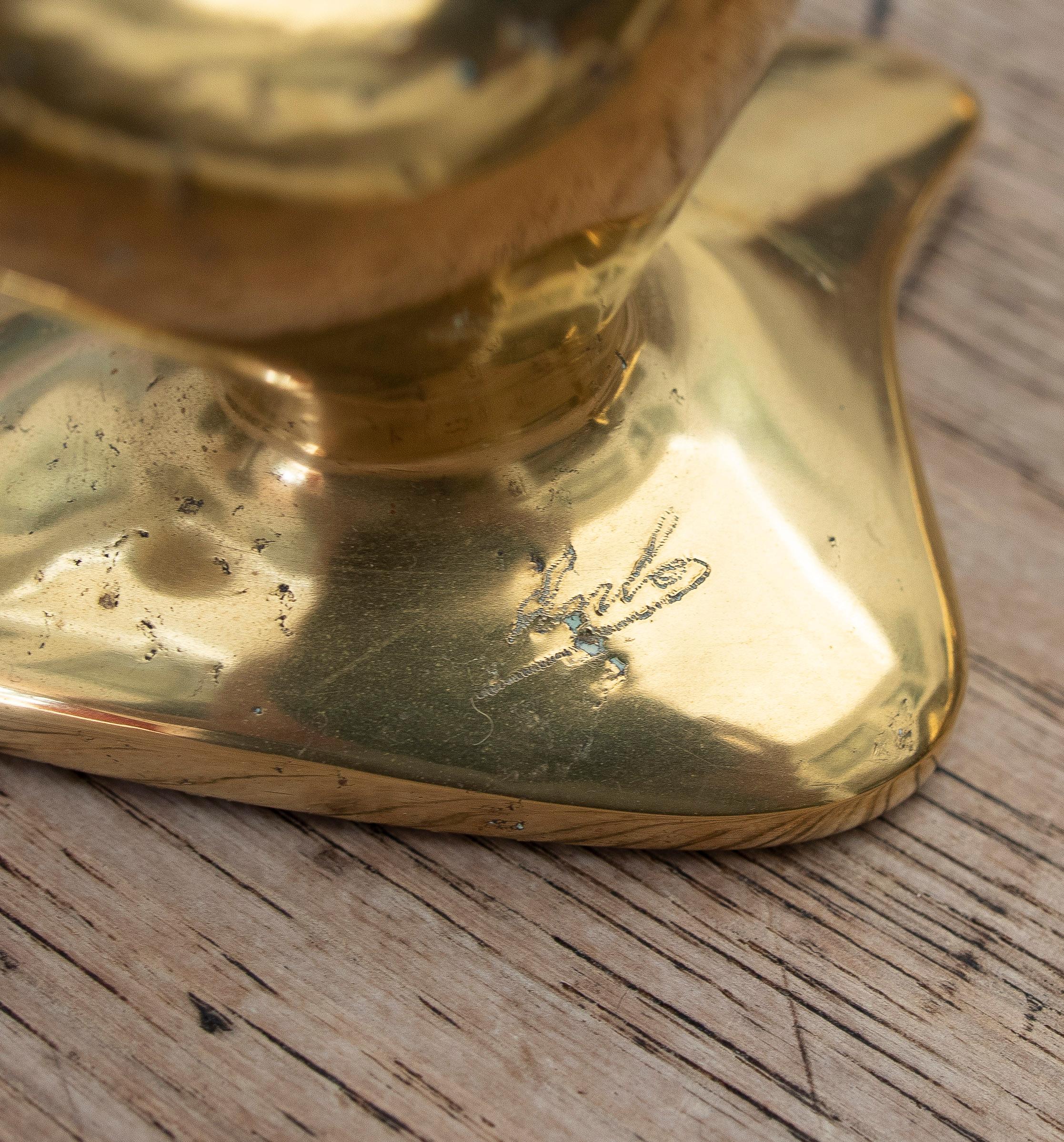 1970s Pair of Modernist Gilded Bronze Candlesticks. Signed. For Sale 11