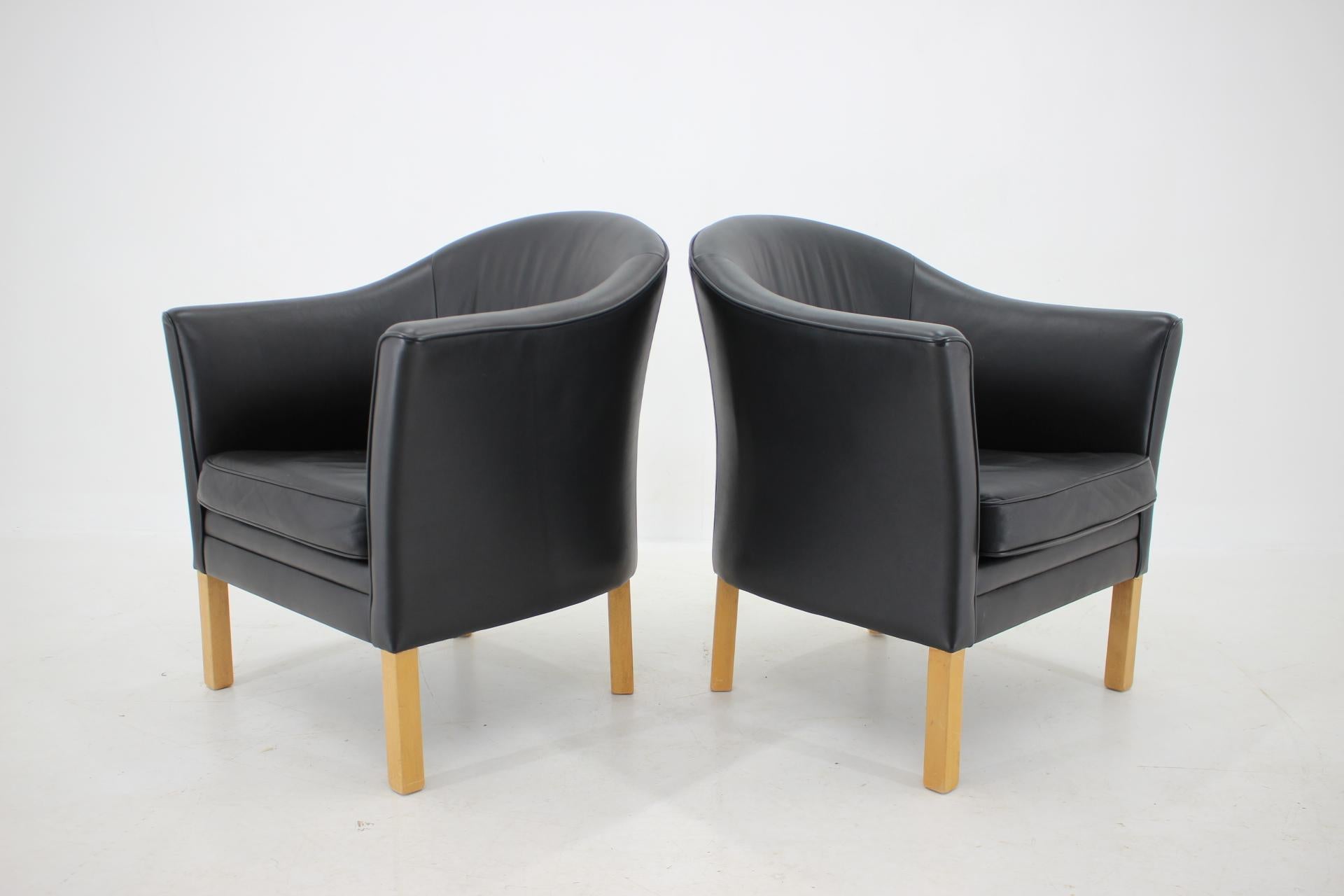 Late 20th Century 1970s Pair of Mogens Hansen Leather Easy Chairs, Denmark For Sale