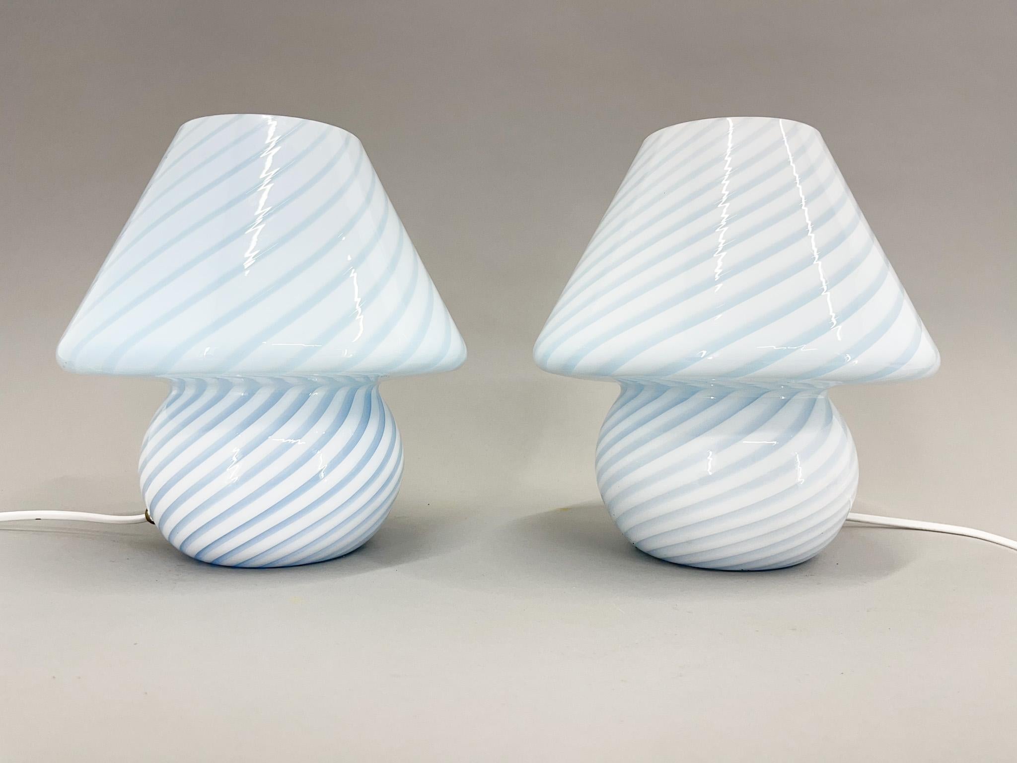 Set of two Murano glass table lamps atributed to Paolo Venini. Produced in Italy in the 1970's. New wiring, bulb: E 14