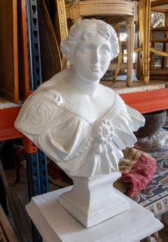 1970s Pair of Neoclassical Ceramic Busts on a Pedestal