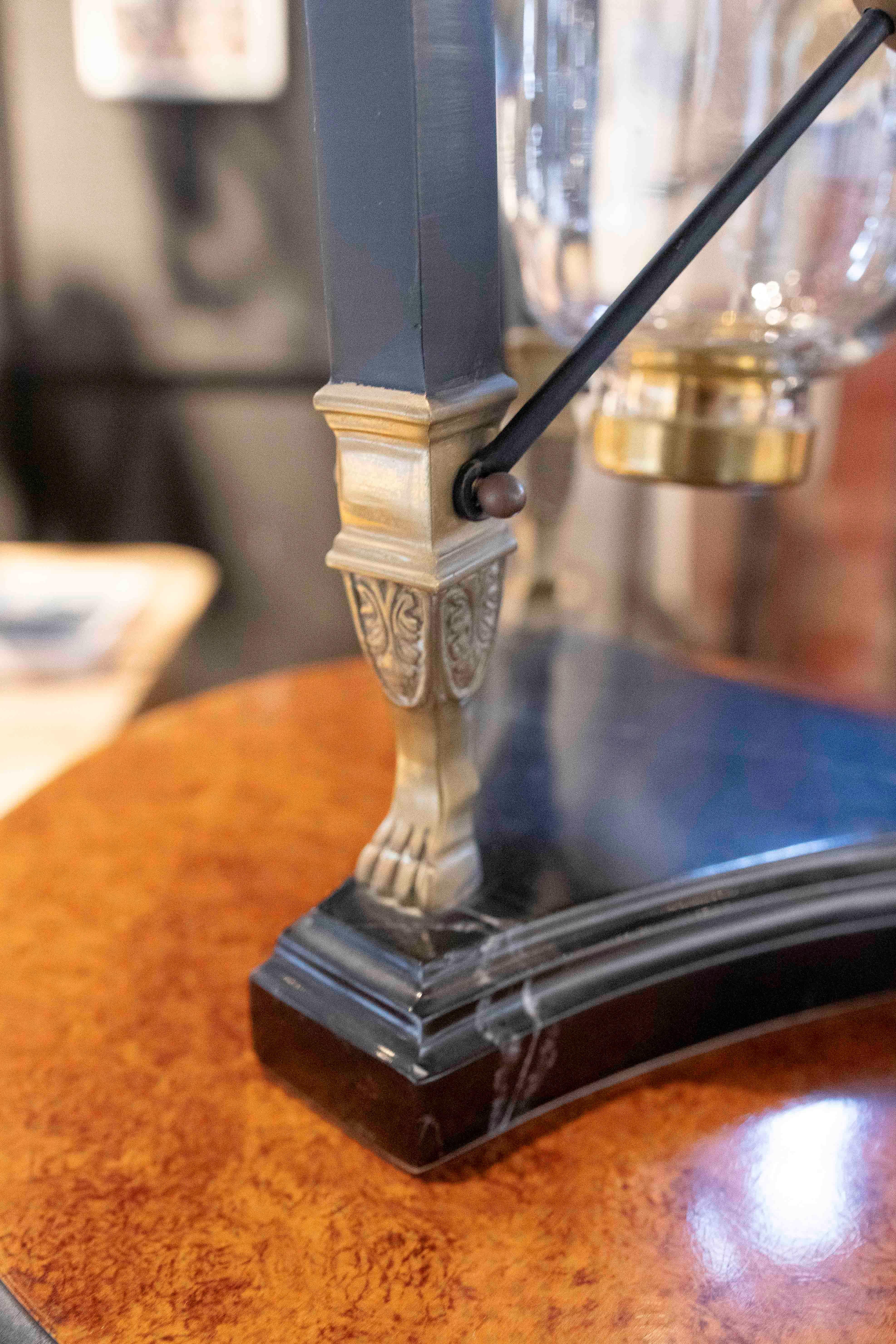 1970s Pair of Neoclassical Columns/Pedestals with Wood and Metal Details For Sale 7