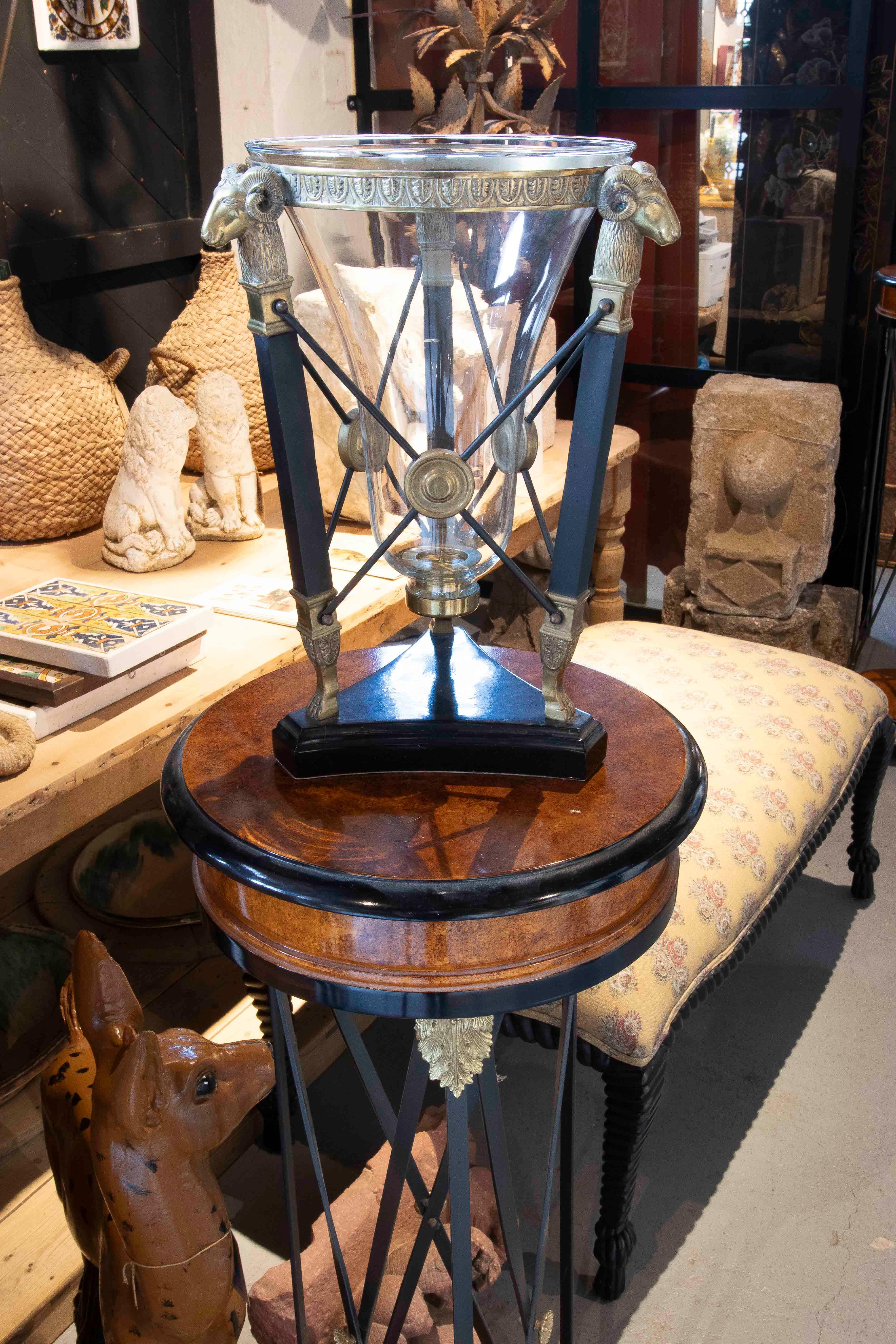 Spanish 1970s Pair of Neoclassical Columns/Pedestals with Wood and Metal Details For Sale