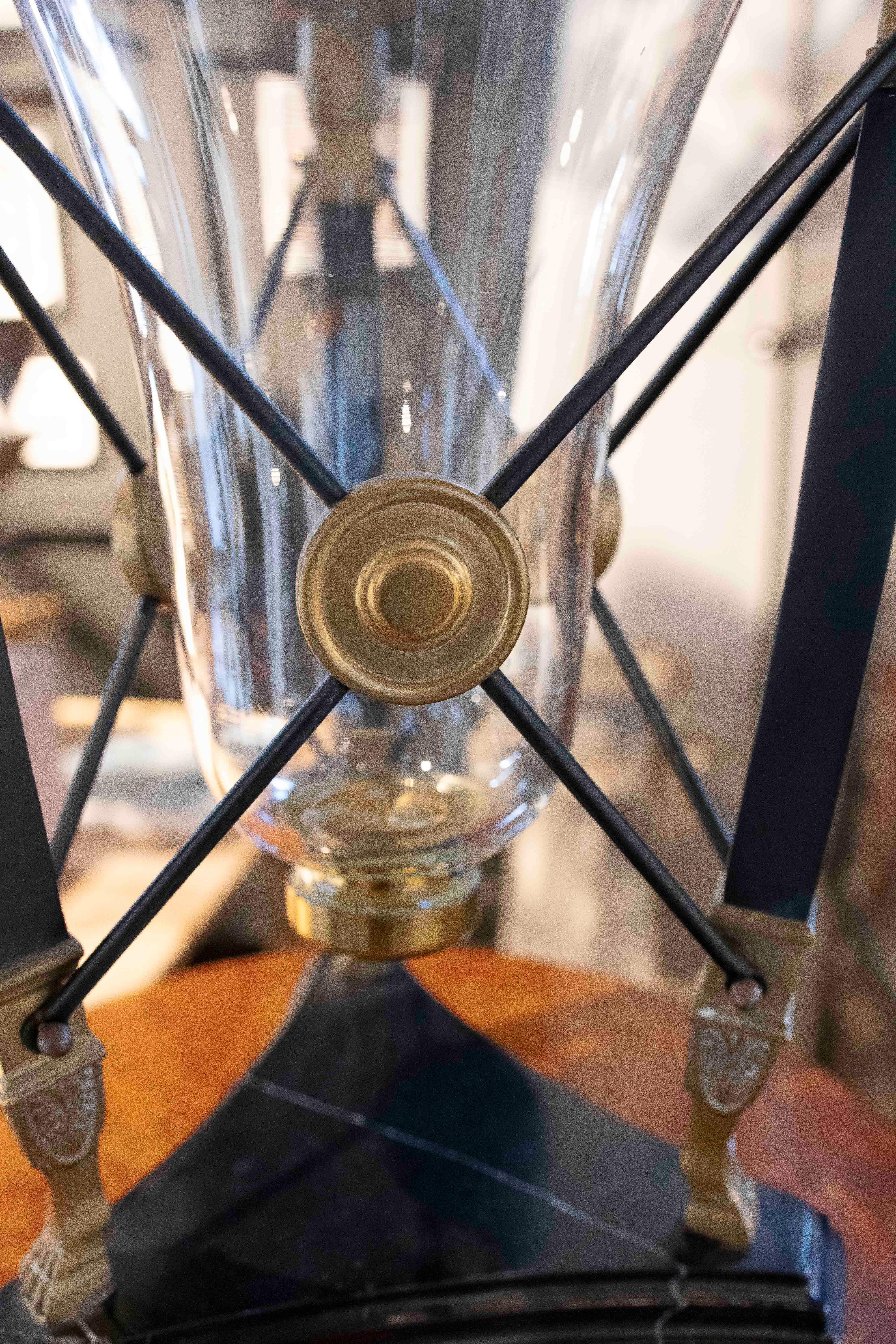 1970s Pair of Neoclassical Columns/Pedestals with Wood and Metal Details For Sale 1