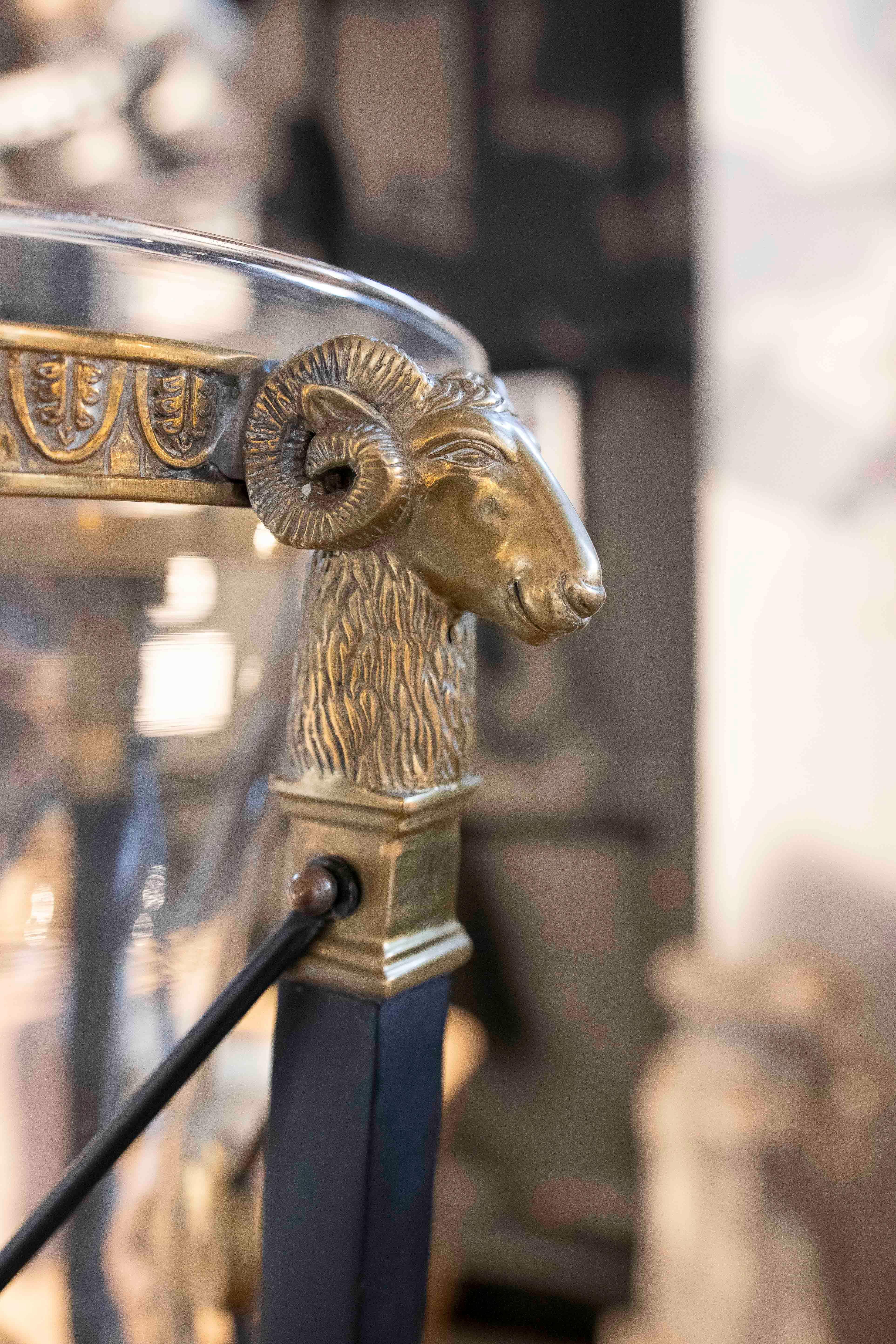 1970s Pair of Neoclassical Columns/Pedestals with Wood and Metal Details For Sale 2