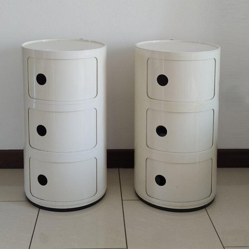 1970s Original pair of cylindrical cabinets by Anna Castelli for Kartell, modular with vertical overlap was designed for every room. A true pieces of italian design. The items are in excellent condition
Dimension:
Diameter 12,6 x 22,83 Height