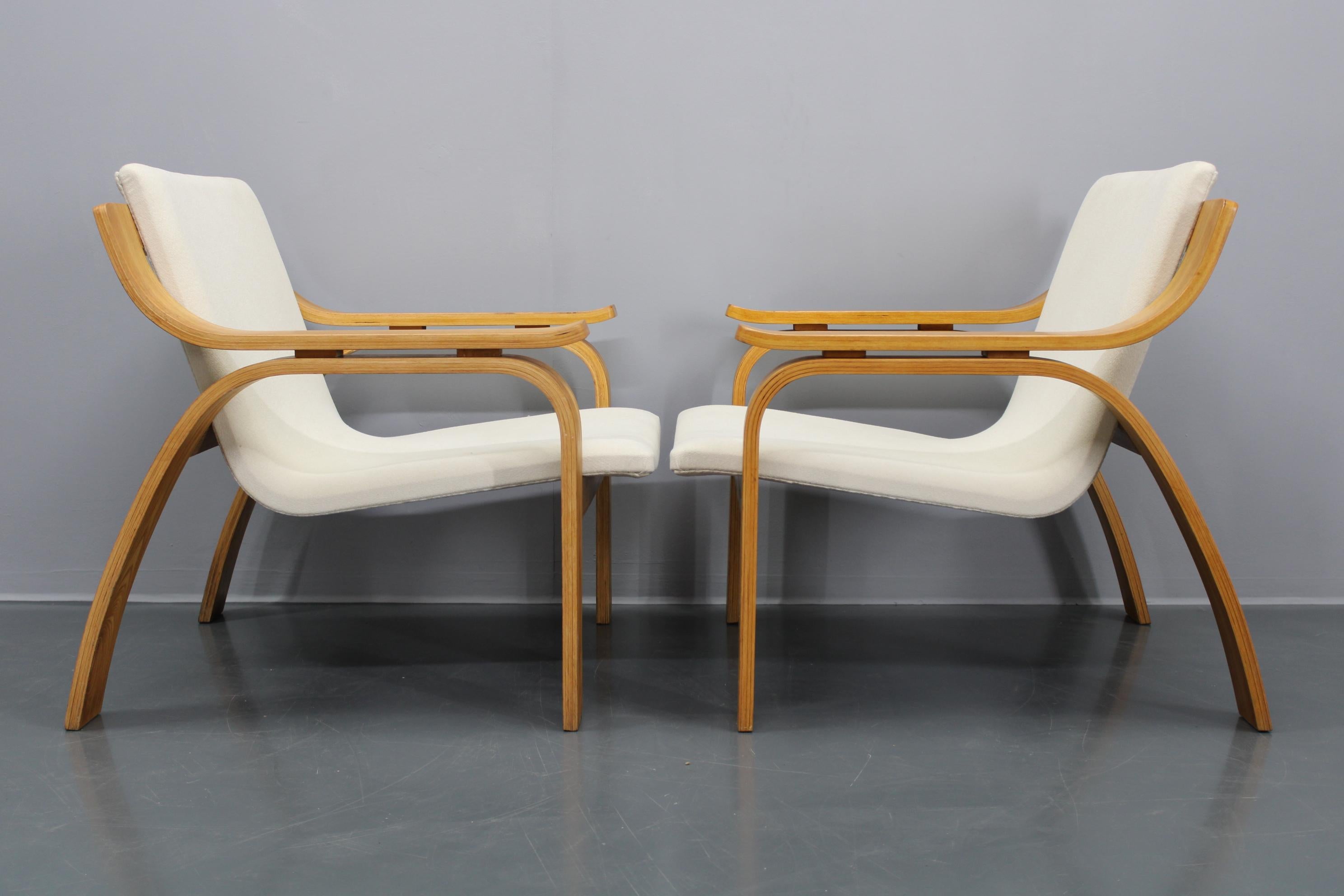 Paire de fauteuils rares restaurés dans le style de Marco Zanuso, Tchécoslovaque, années 1970 en vente 6
