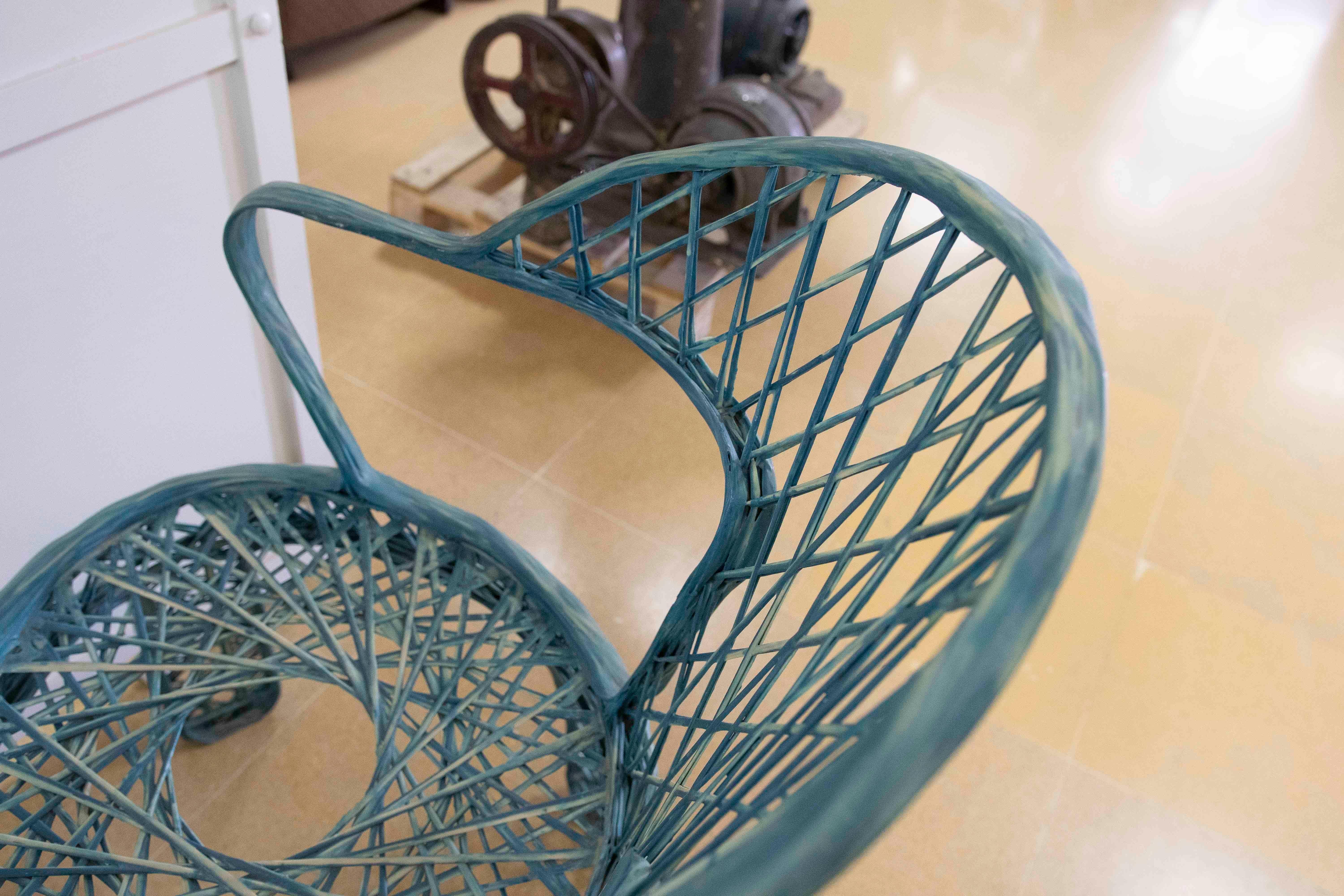 1970s Pair of Resin Chairs in Blue Colour For Sale 9