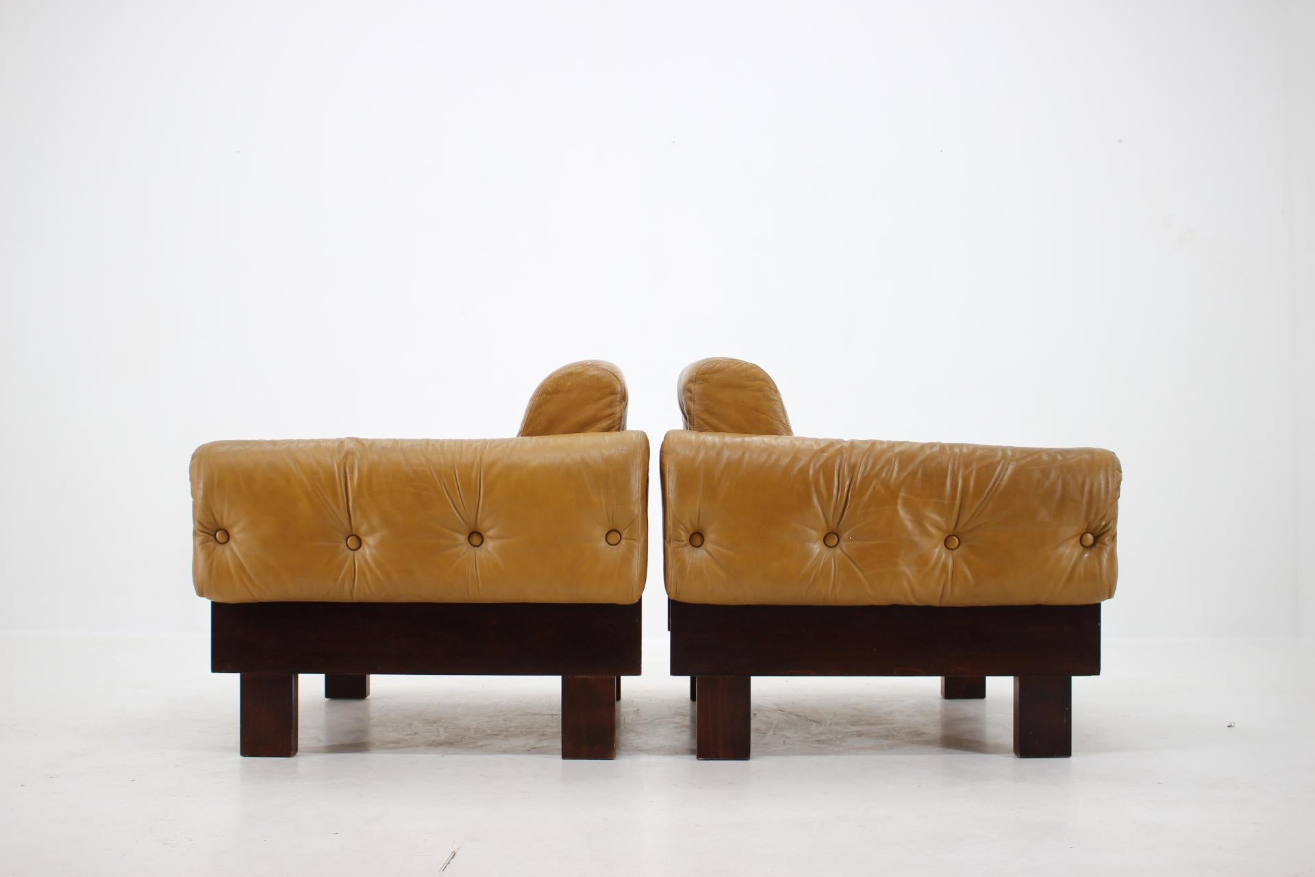 Late 20th Century 1970s Pair of Scandinavian Cognac Leather Armchairs