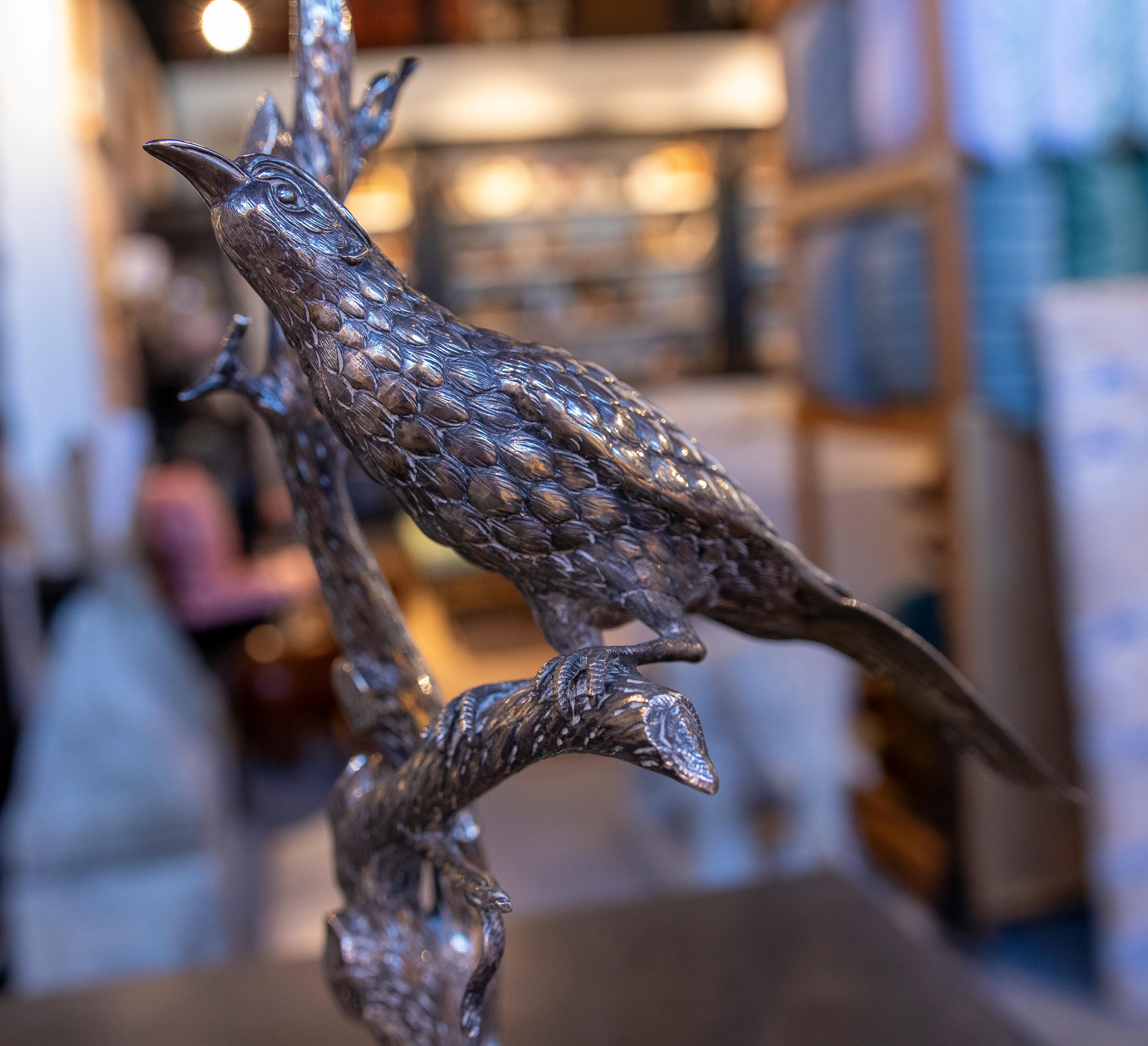1970s Pair of Silver Lamps with Embossed Birds. Silver weight: 1.5 kg. 3