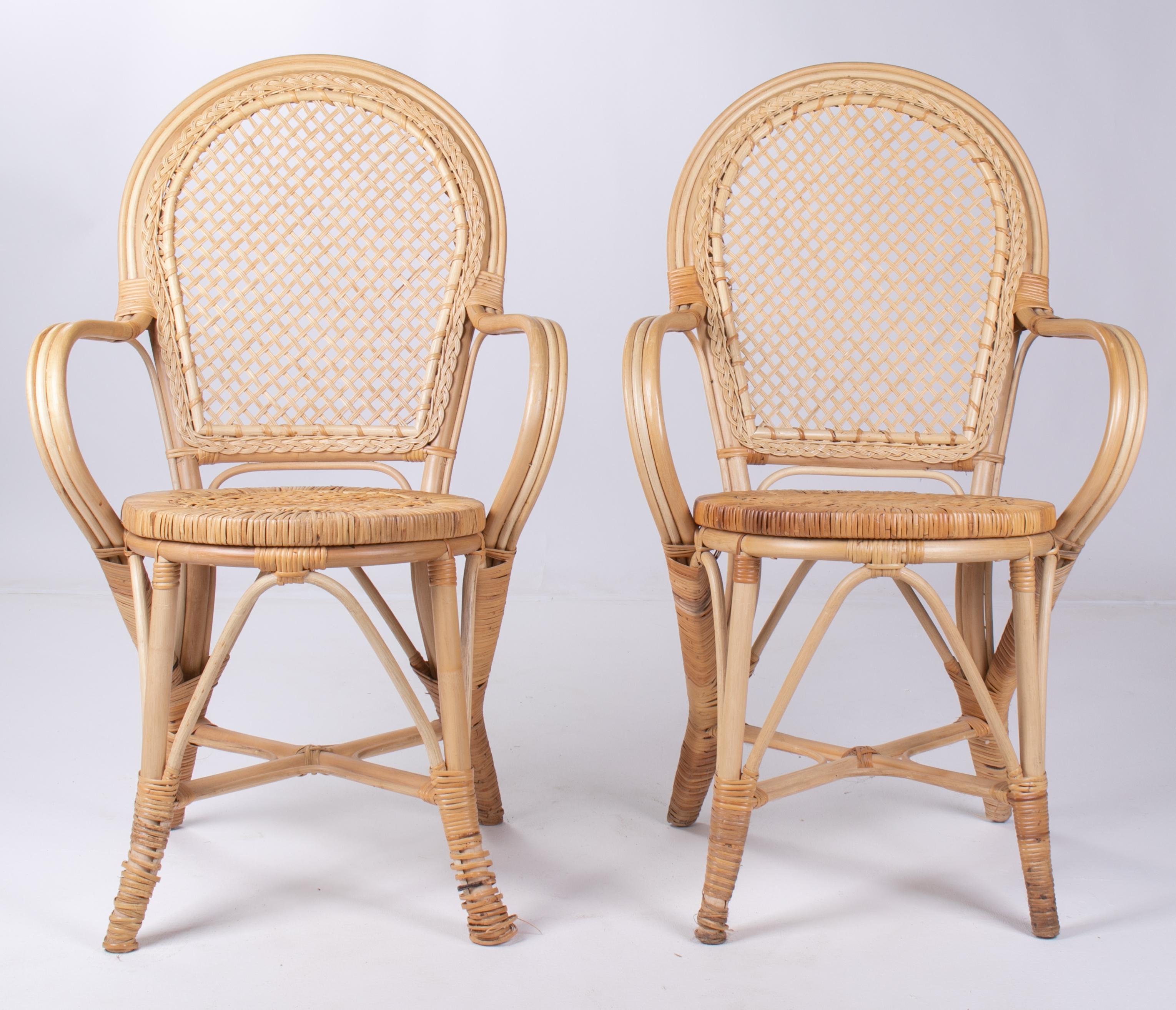 1970s Pair of Spanish Bamboo and Wicker Armchairs For Sale 2