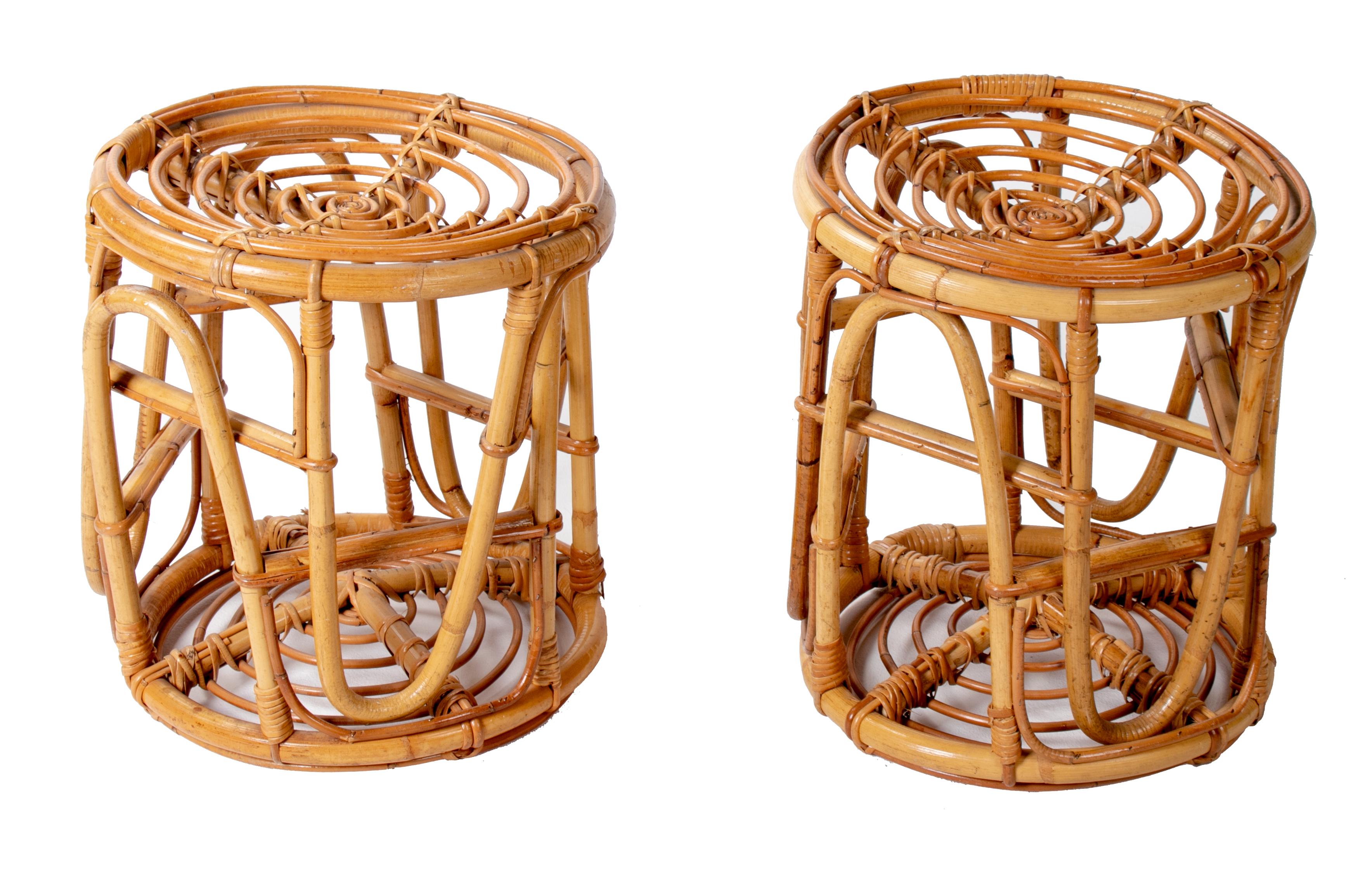 1970s Pair of Spanish Bamboo and Wicker Stools In Good Condition In Marbella, ES