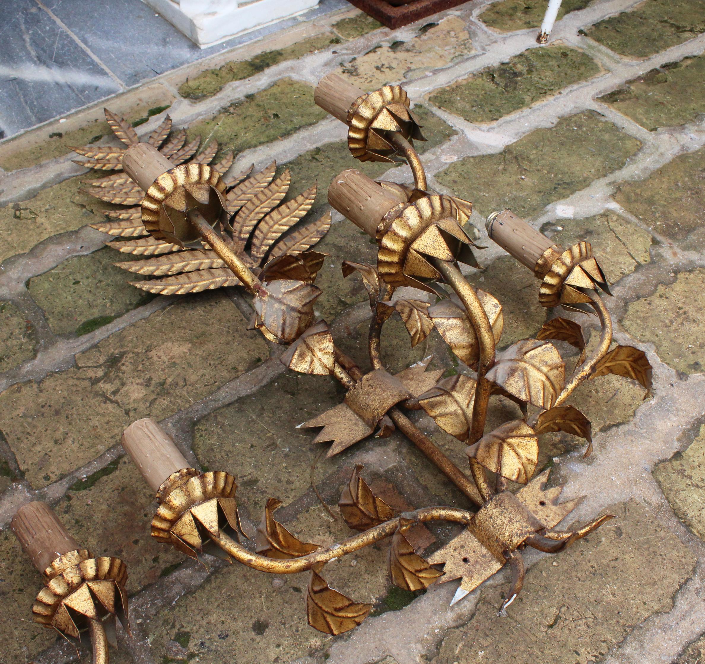 1970s Pair of Spanish Five-Arm Iron Sconces with Floral Motifs 3