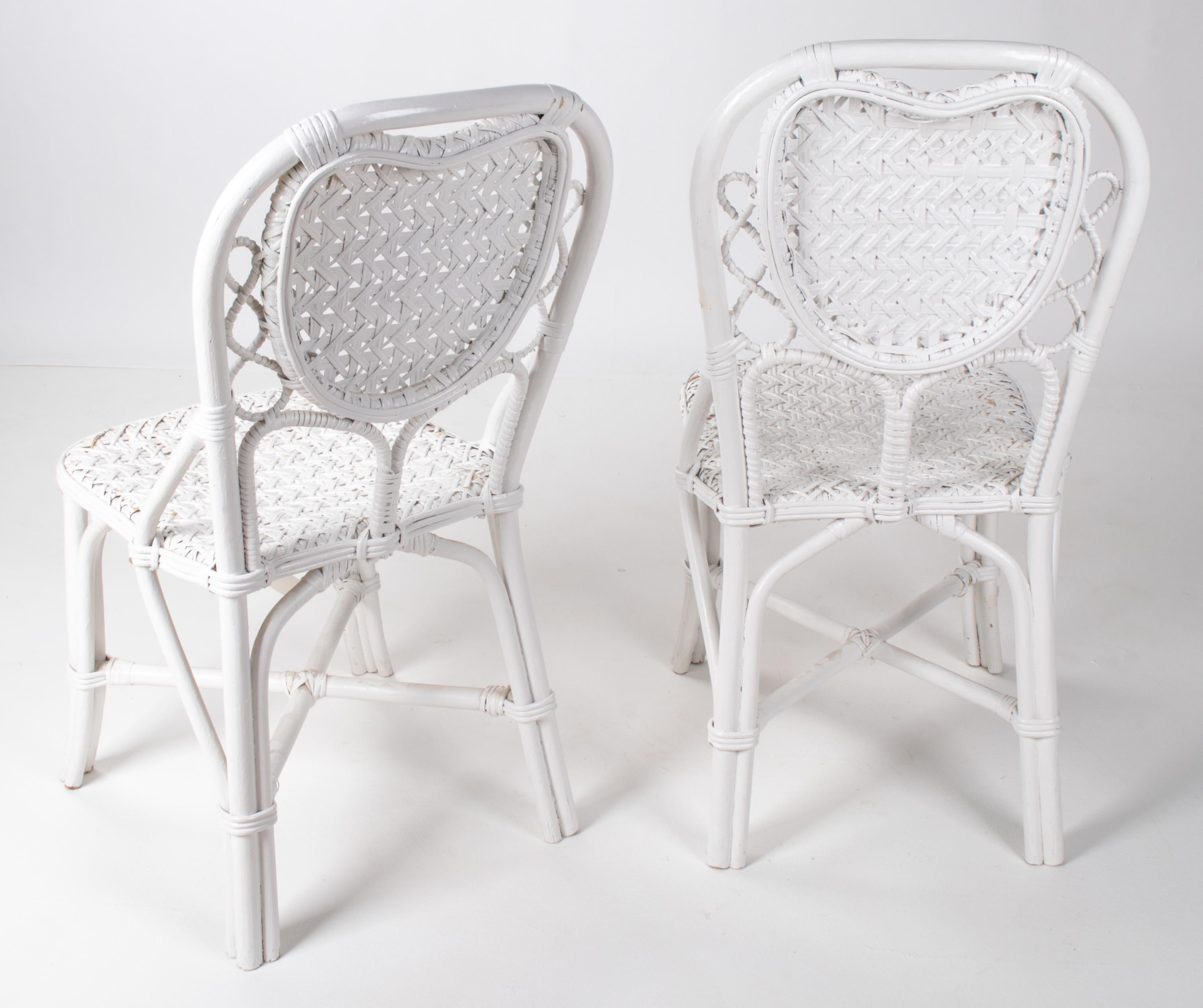 20th Century 1970s Pair of Spanish Handmade White Wicker Wooden Chairs For Sale