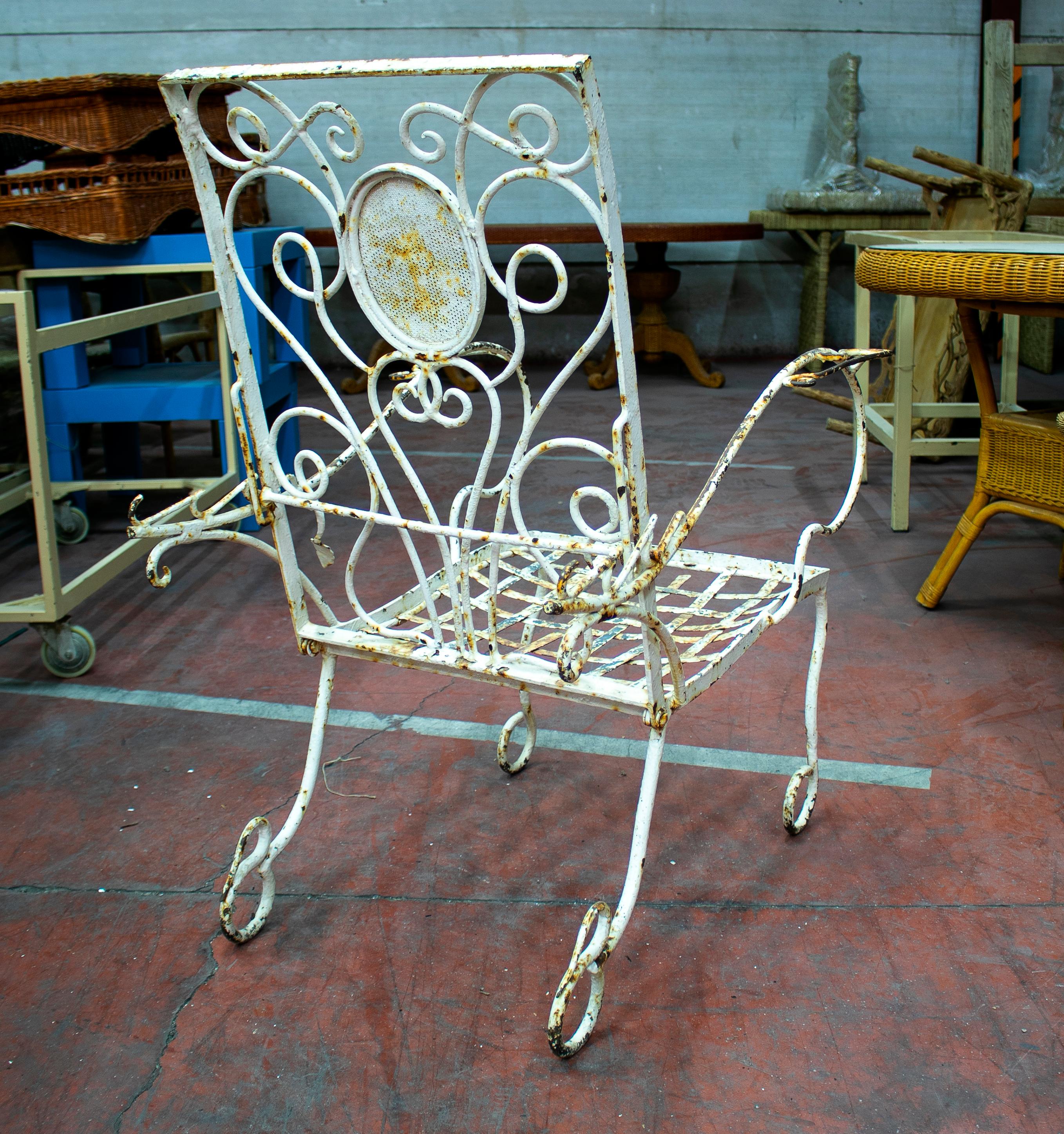 1970s Pair of Spanish Iron Garden Armchairs For Sale 2